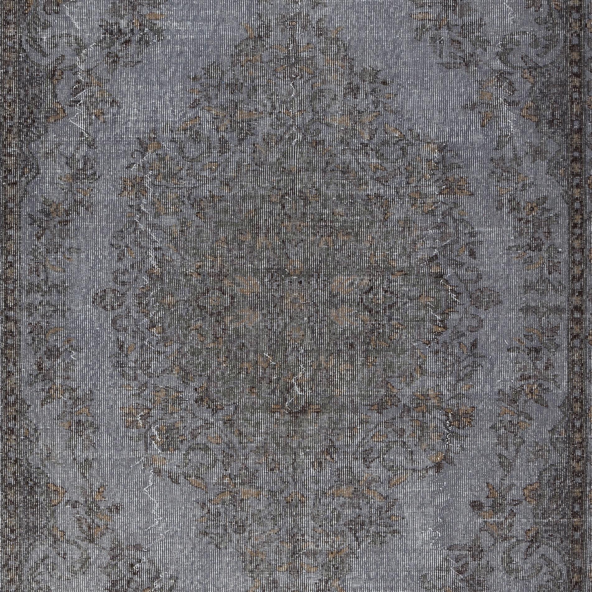6.5x9.8 Ft Gray Overdyed Vintage Rug für moderne Innenräume. Handgeknüpft in der Türkei (Türkisch) im Angebot