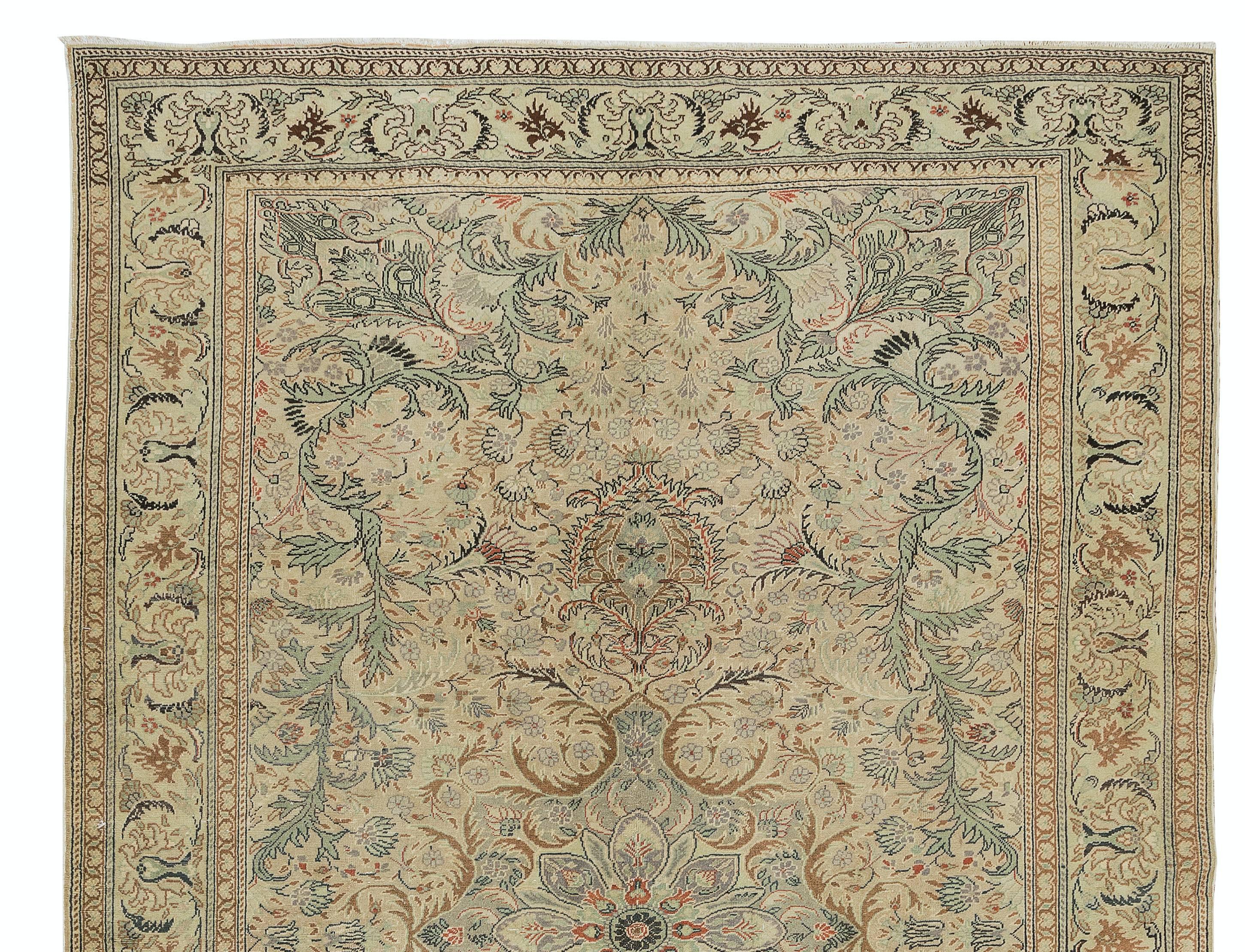 Handgefertigter türkischer Kayseri-Teppich in 6.5x10 Ft, Medaillon-Design, in Grün (Türkisch) im Angebot