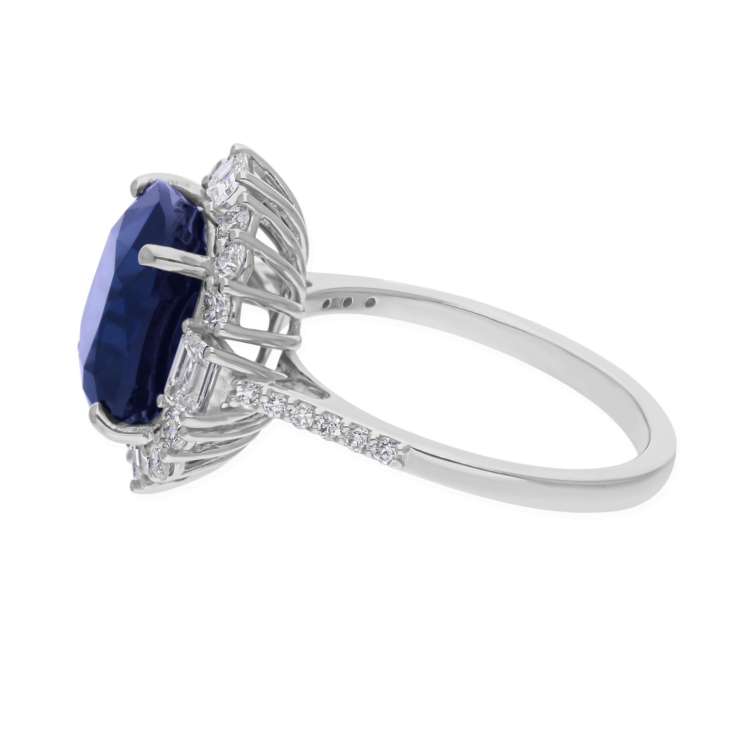 6.6 Carat Blue Sapphire Cocktail Ring 1 Carat SI/H Diamond 18 Karat White Gold In New Condition For Sale In Diera, Dubai