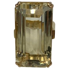 66 Carat Emerald Cut Citrine Ring 14 Karat Gold Retro Monumental Midcentury 66 Carat Emerald Cut Citrine Ring 14 Karat Gold Retro Monumental Midcentury