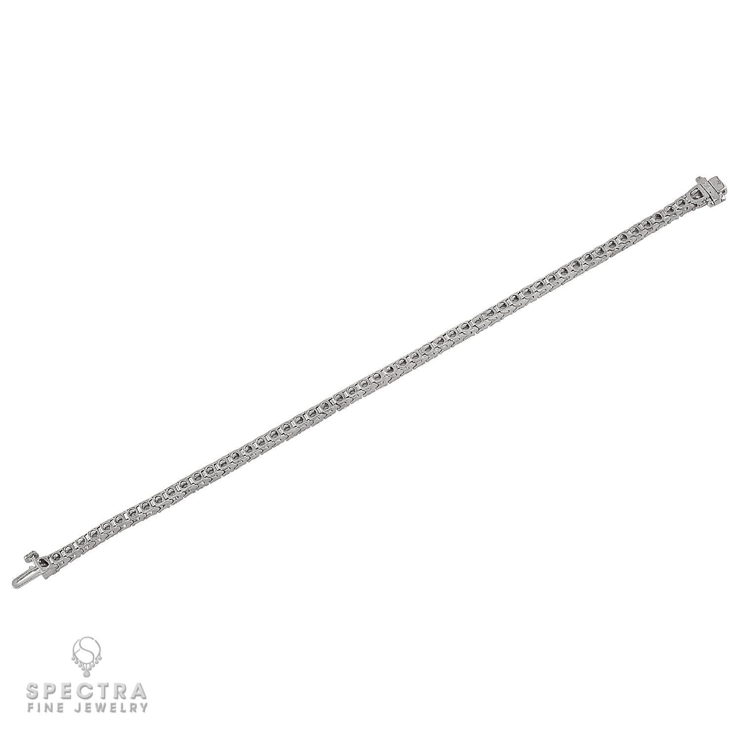 Contemporary 6.60-Carat Diamond Tennis Bracelet in 14kt White Gold For Sale