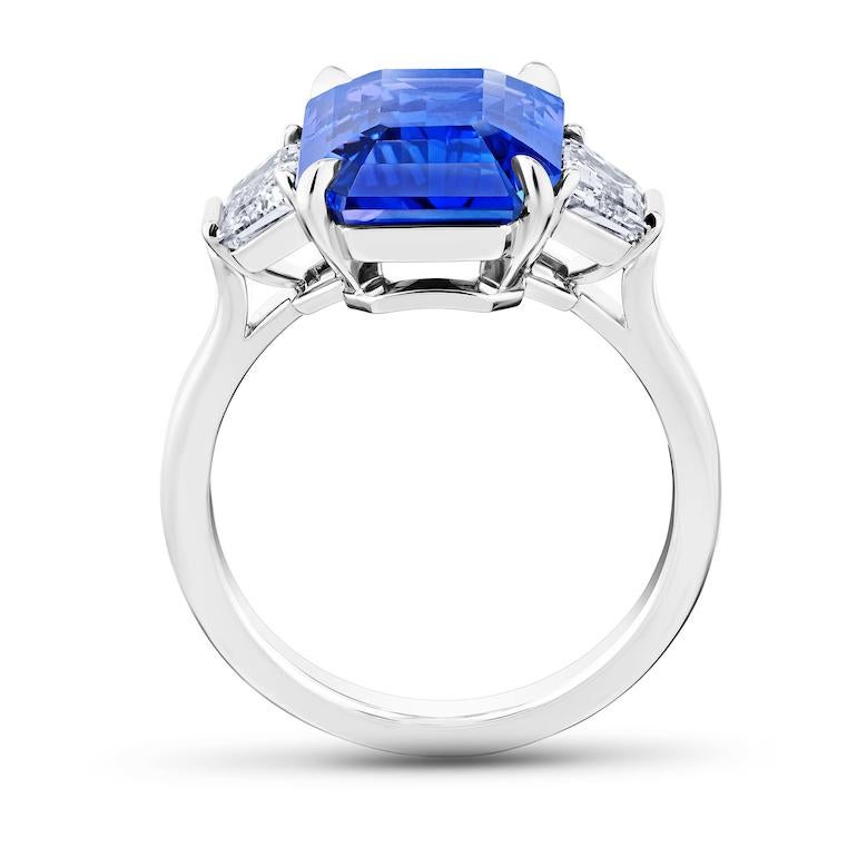 Contemporary 6.60 Carat Emerald Blue Sapphire and Diamond Platinum Ring For Sale