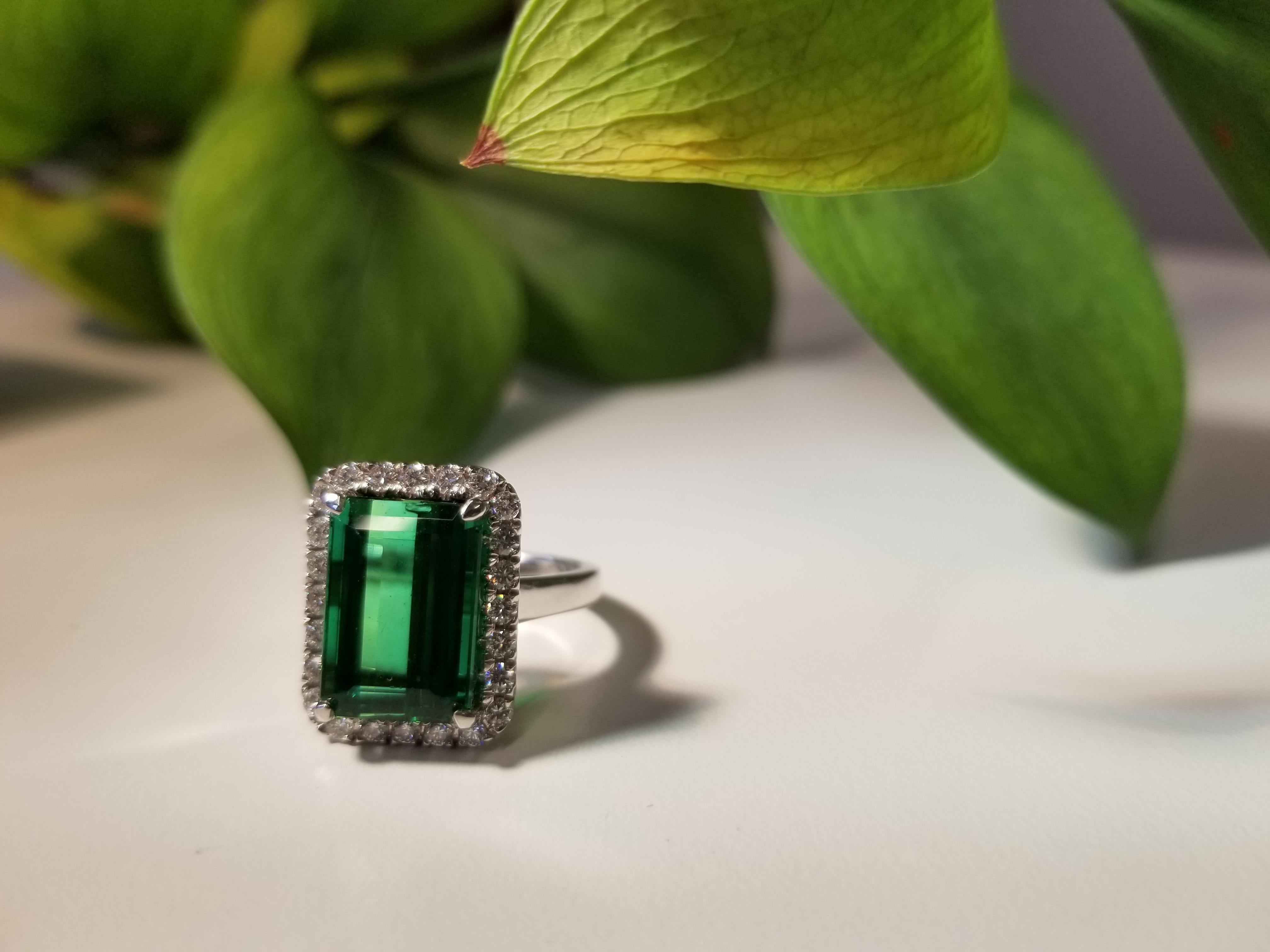 6.60 Carat Emerald Cut Green Tourmaline and Diamond Cocktail Ring in 18 Karat 2