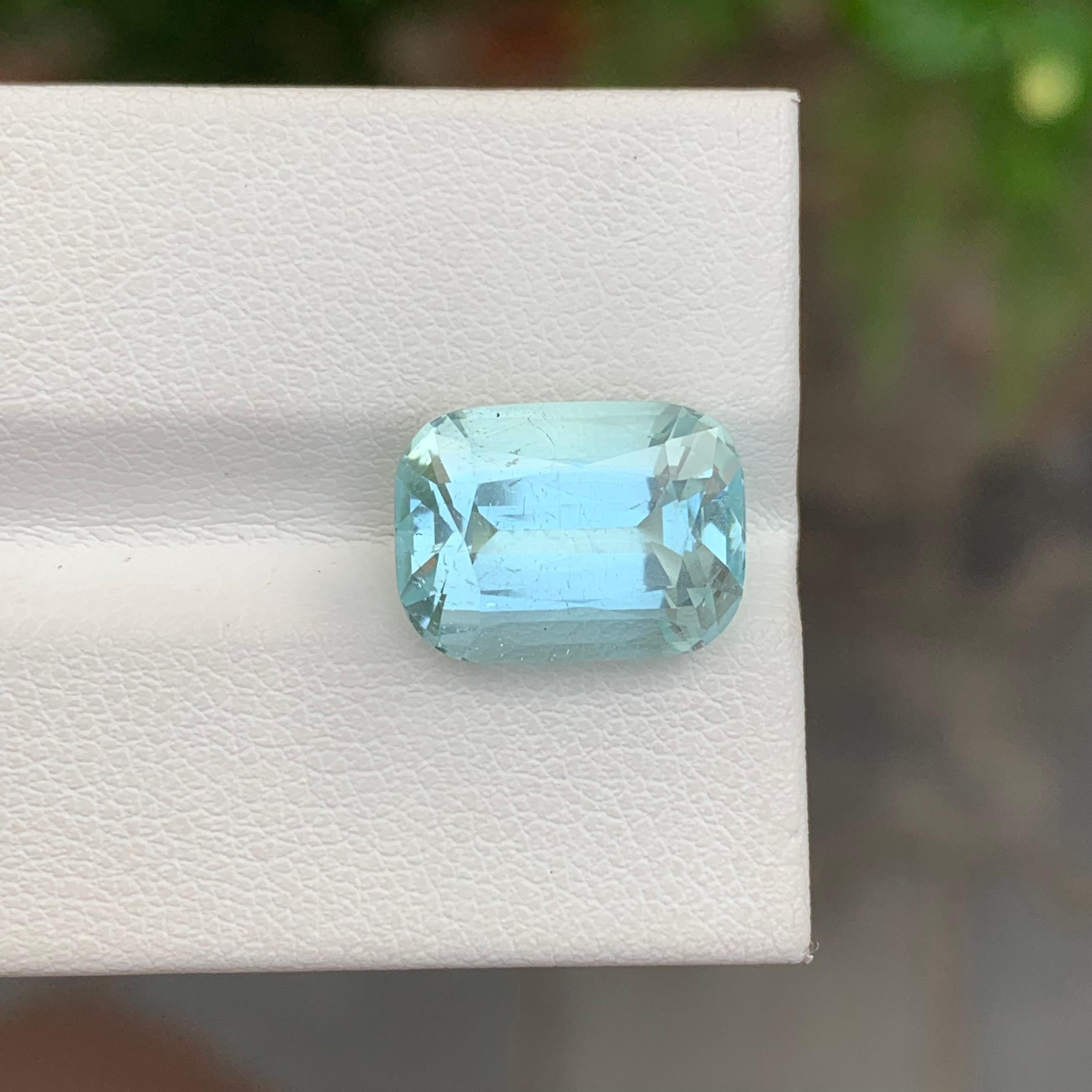 Lose Aquamarin
Gewicht: 6,60 Karat
Abmessung: 13.2 x 9.8 x 7.3 Mm
Farbe : Blassblau
Herkunft: Shigar-Tal, Pakistan
Behandlung: Nicht
Zertifikat : Auf Anfrage
Die Form: Kissen 

Der Aquamarin ist ein fesselnder Edelstein, der für seine bezaubernden