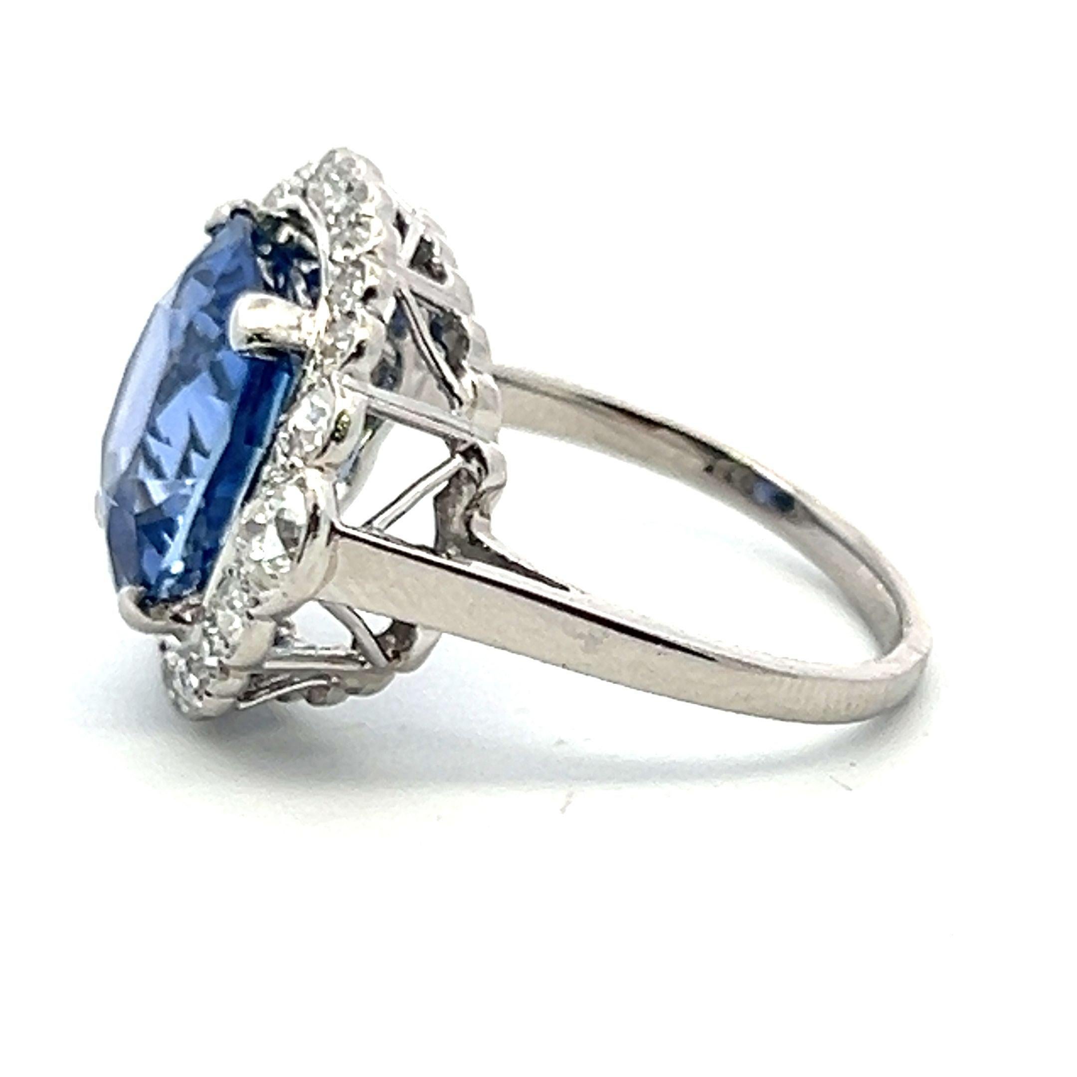 Bague de fiançailles 18 carats avec saphir de 6,60 carats et diamant européen ancien de 0,74 carat Bon état - En vente à New York, NY