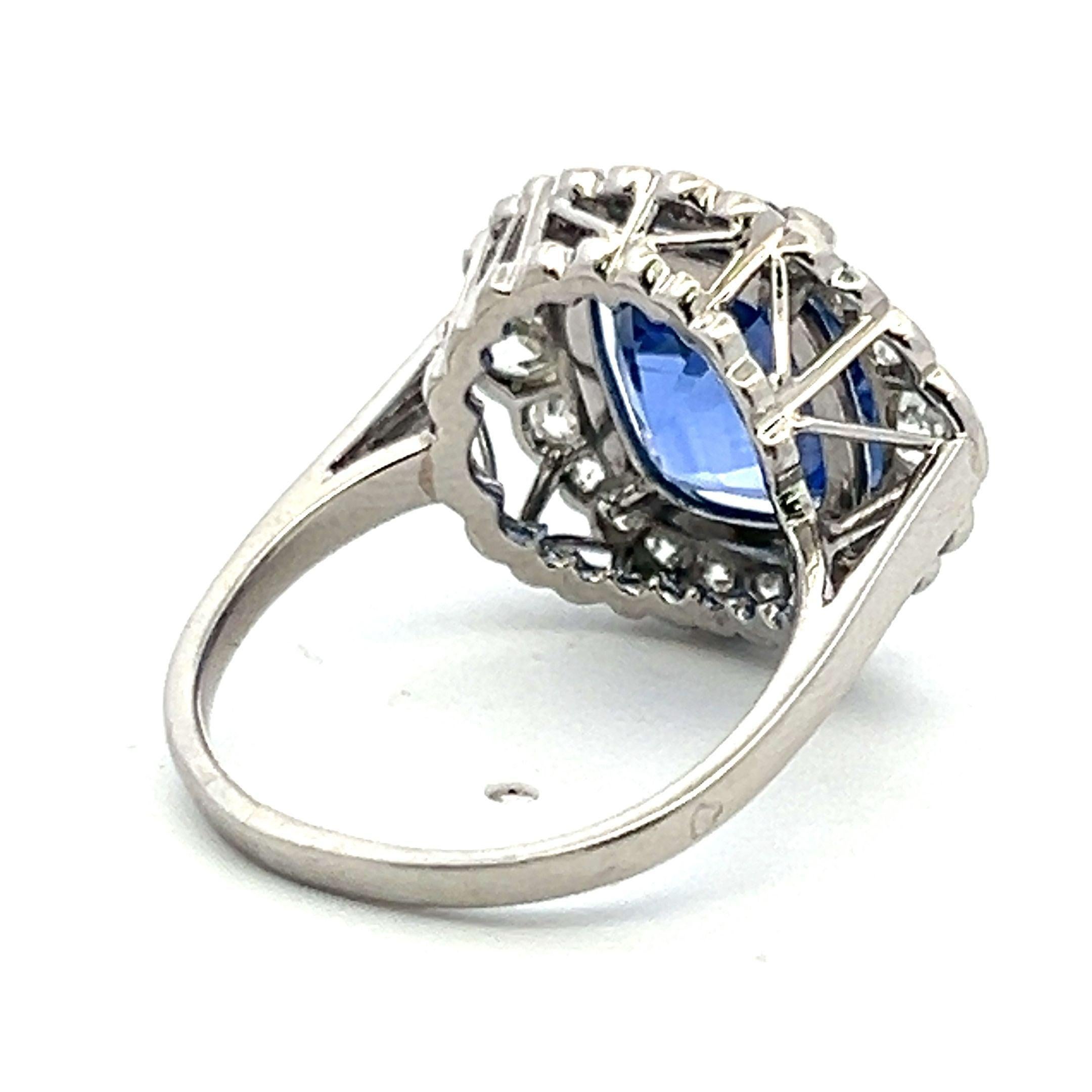 Bague de fiançailles 18 carats avec saphir de 6,60 carats et diamant européen ancien de 0,74 carat en vente 2