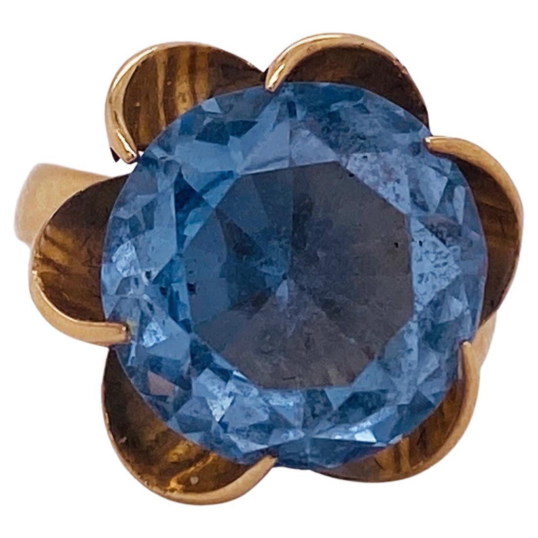 6.60 Carat Topaz Swiss Blue Flower Statement Ring in 14k Yellow Gold Lv For Sale