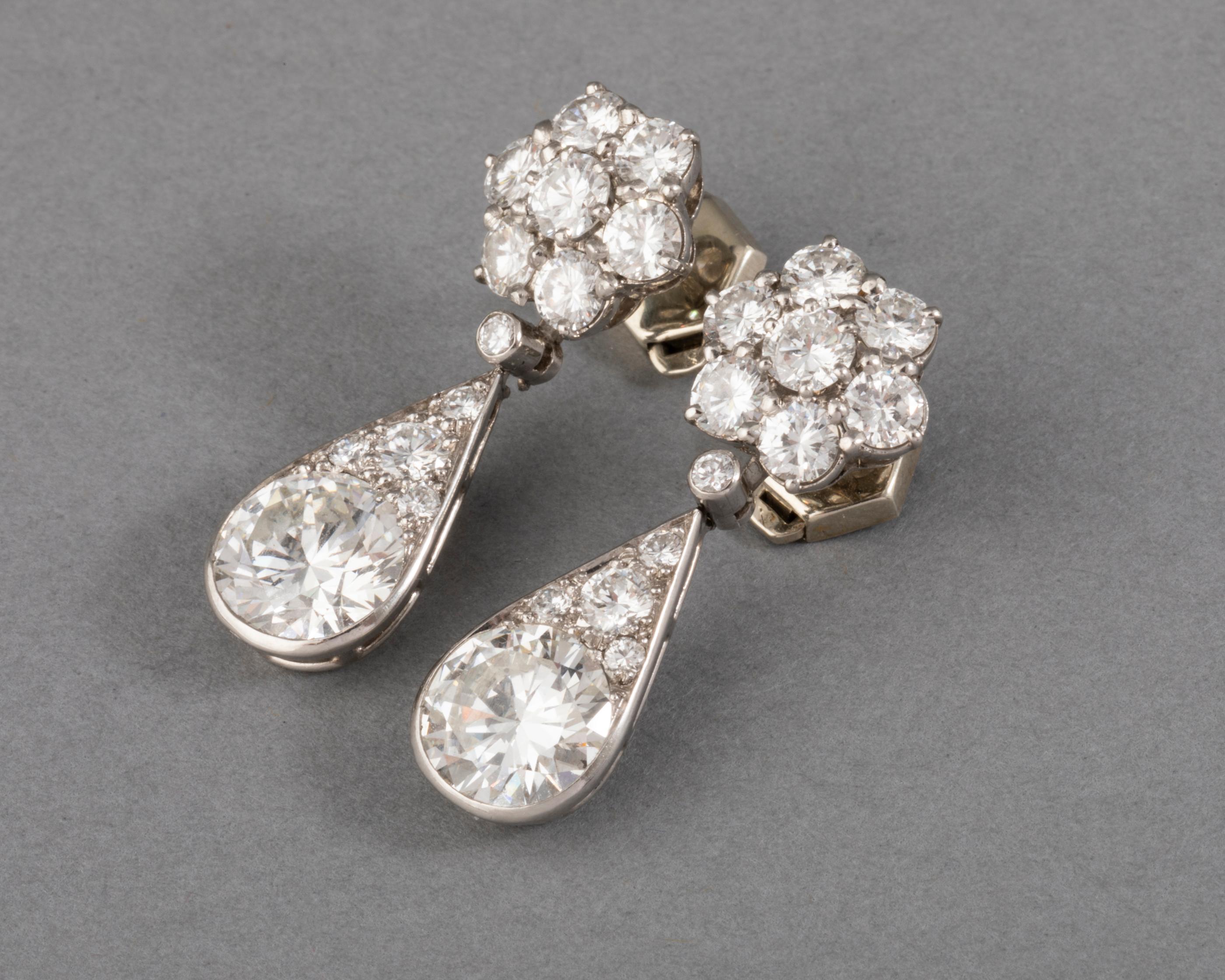 6.60 Carat Diamonds French Art Deco Earrings In Good Condition In Saint-Ouen, FR