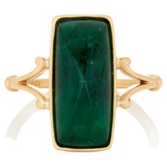 6.60 Carats Emerald Sugarloaf Cut Ring in 18 Karat Yellow Gold