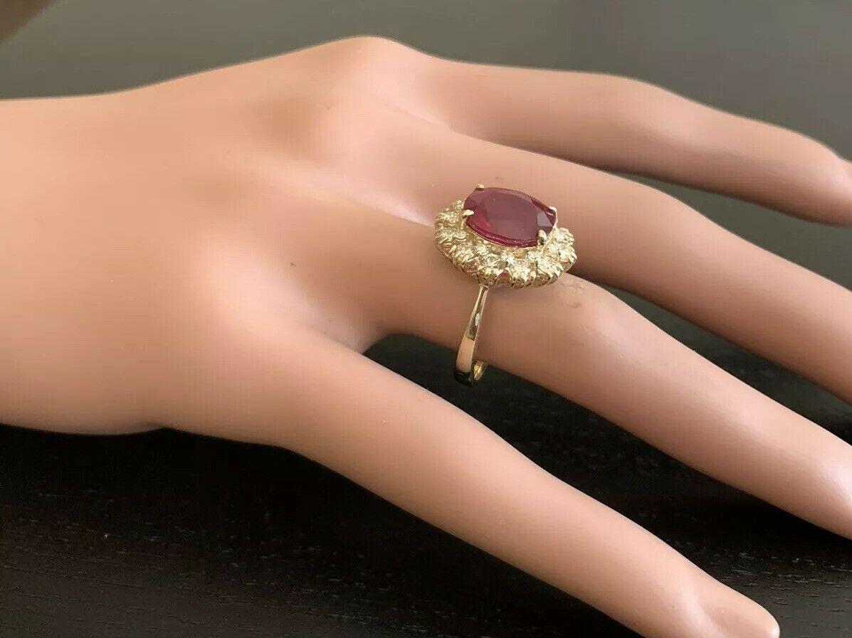 7.20 Carat Natural Red Ruby and Diamond 18 Karat Solid Yellow Gold Ring For Sale 1