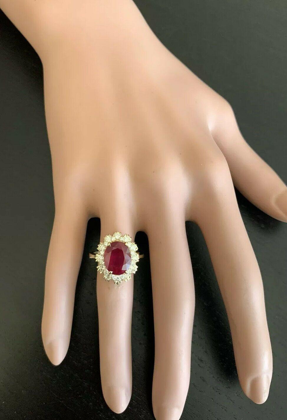 7.20 Carat Natural Red Ruby and Diamond 18 Karat Solid Yellow Gold Ring For Sale 2