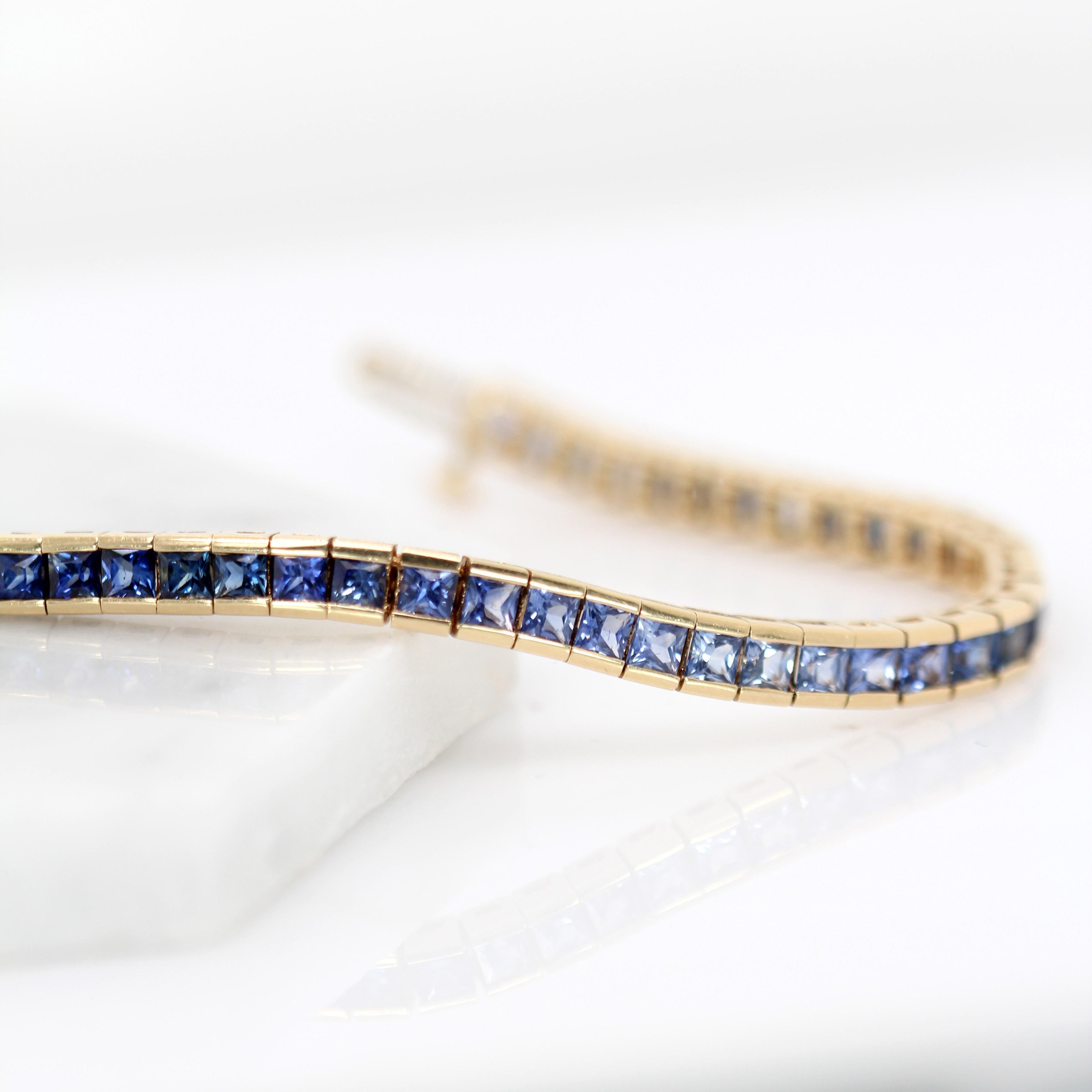 Princess Cut Estate 6.60ct Ombré Ceylon Sapphire Bracelet in 14K Yellow Gold  66 Sapphires For Sale