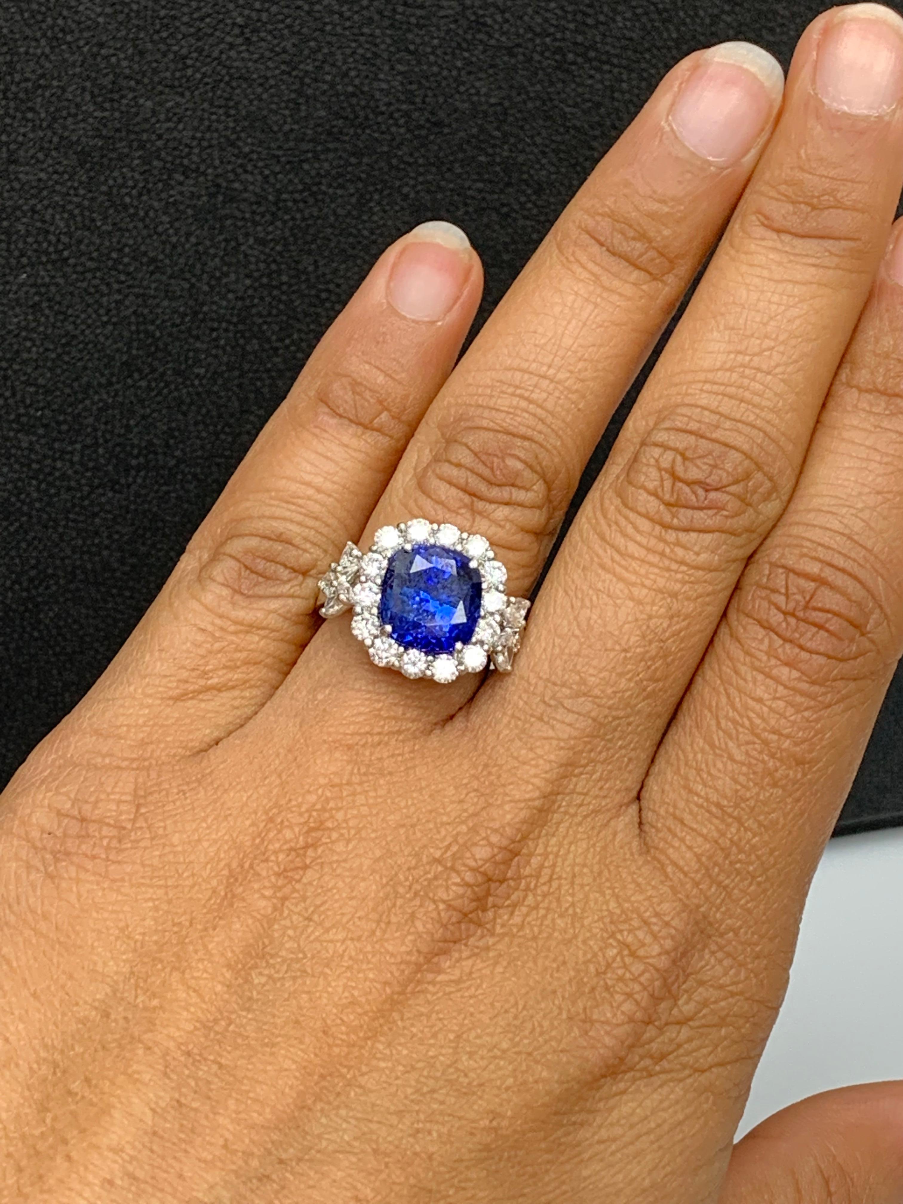 6.61 Carat Cushion Cut Blue Sapphire Diamond Engagement Ring in Platinum For Sale 7