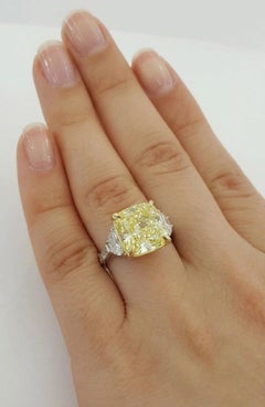 6.61 Carat Fancy Yellow Internally Flawless Diamond Ring
