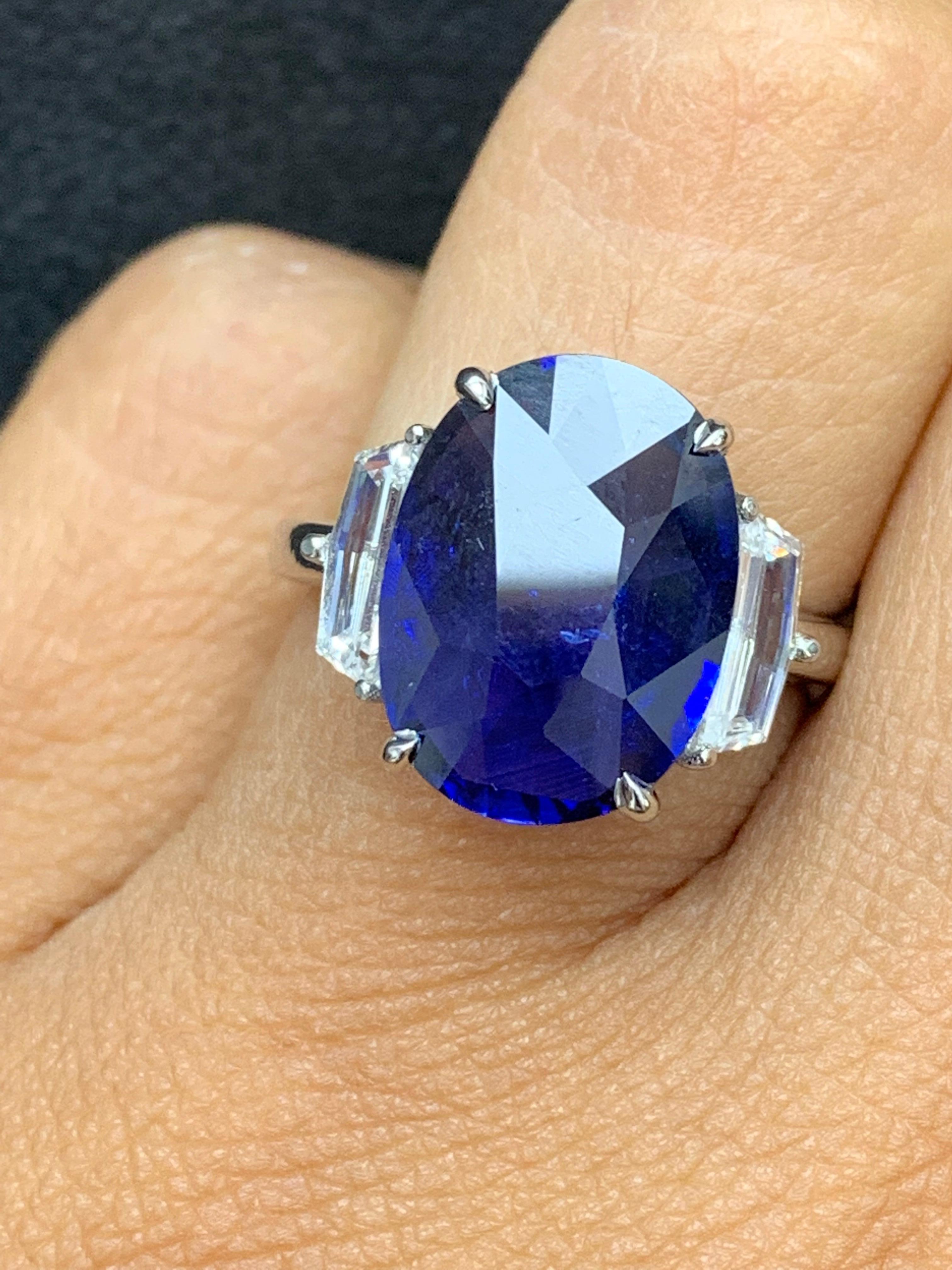 6.61 Carat Oval Cut Sapphire and Diamond Engagement Ring in Platinum For Sale 3