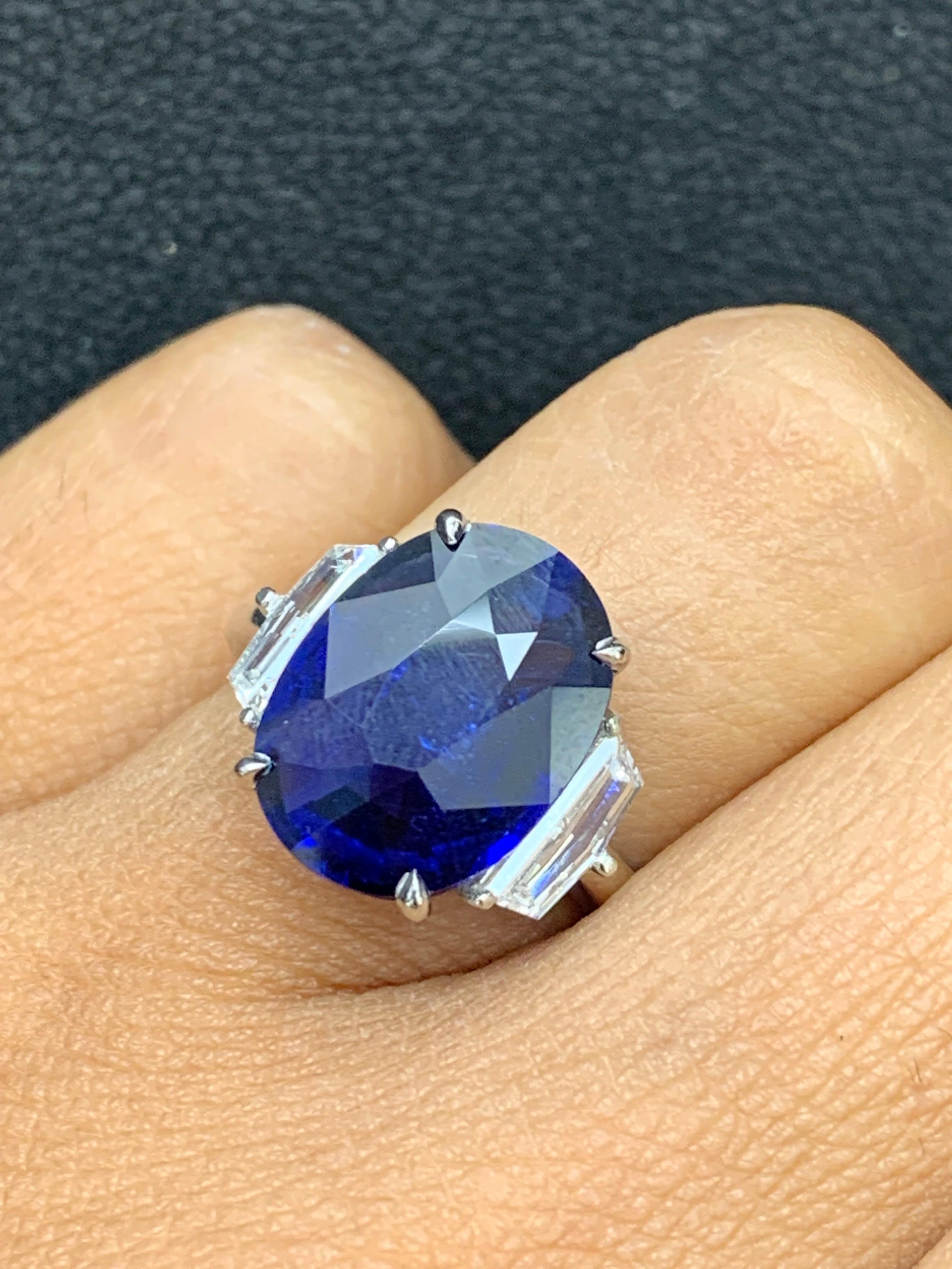 6.61 Carat Oval Cut Sapphire and Diamond Engagement Ring in Platinum In New Condition For Sale In NEW YORK, NY