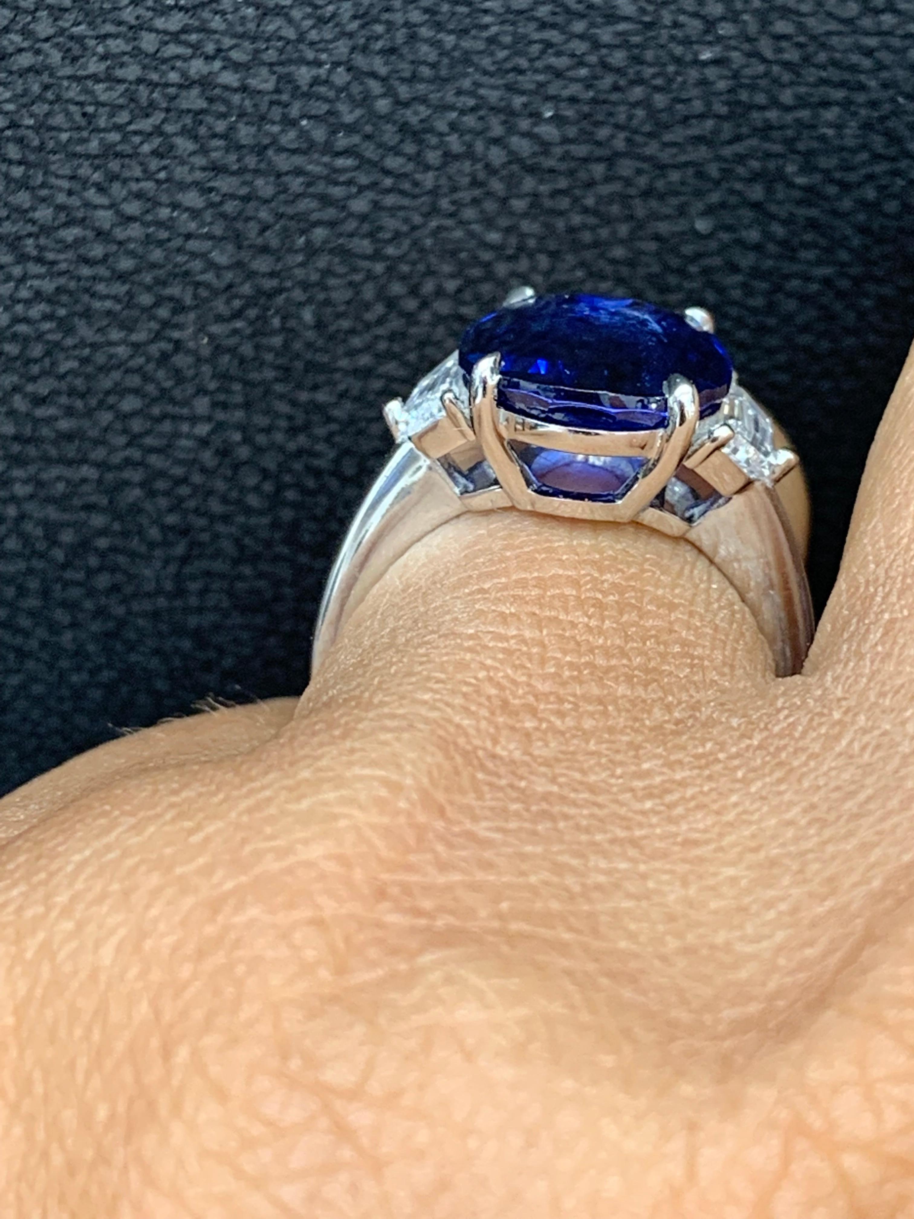6.61 Carat Oval Cut Sapphire and Diamond Engagement Ring in Platinum For Sale 1