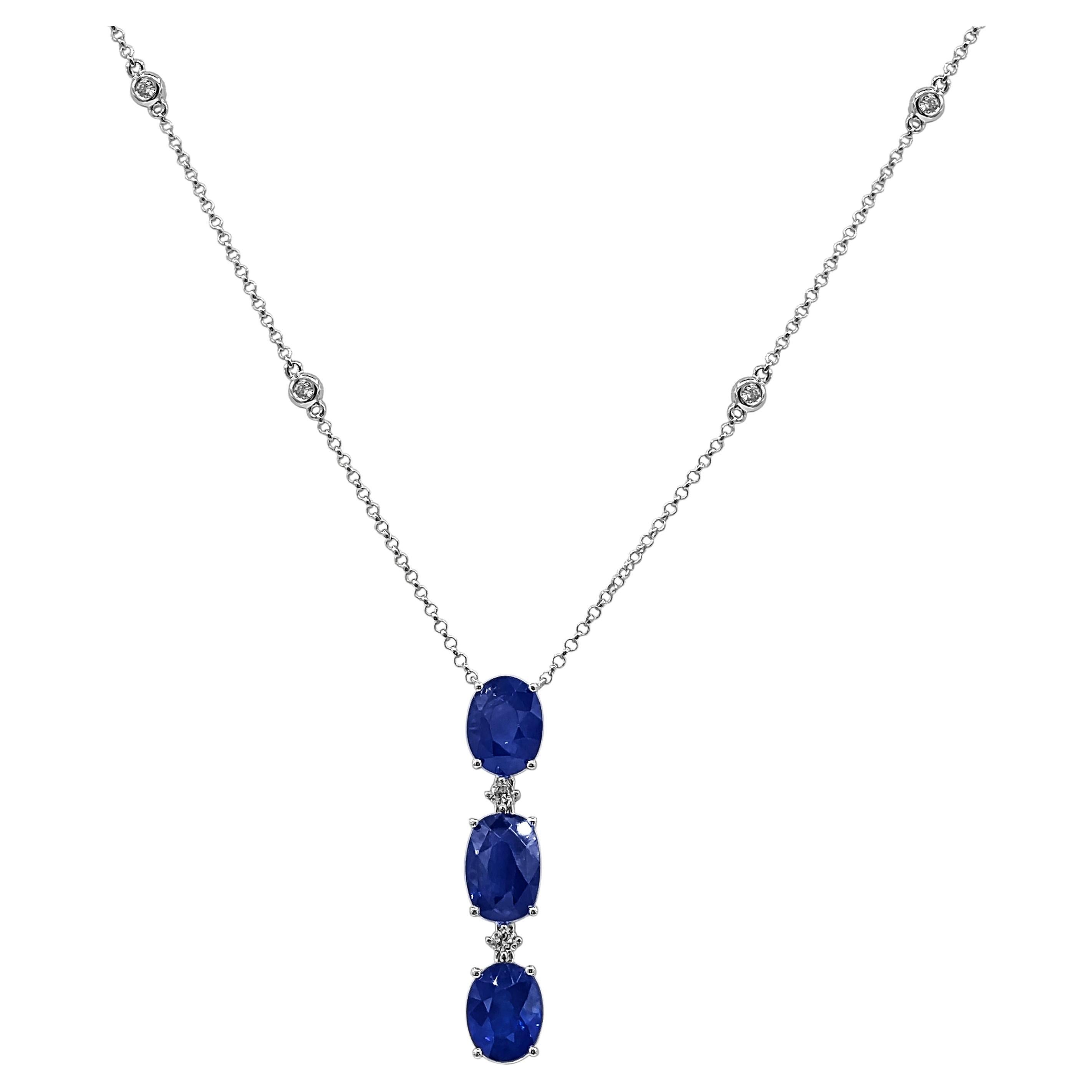 6.61 Carats Sapphire and White Diamond White Gold Necklace For Sale