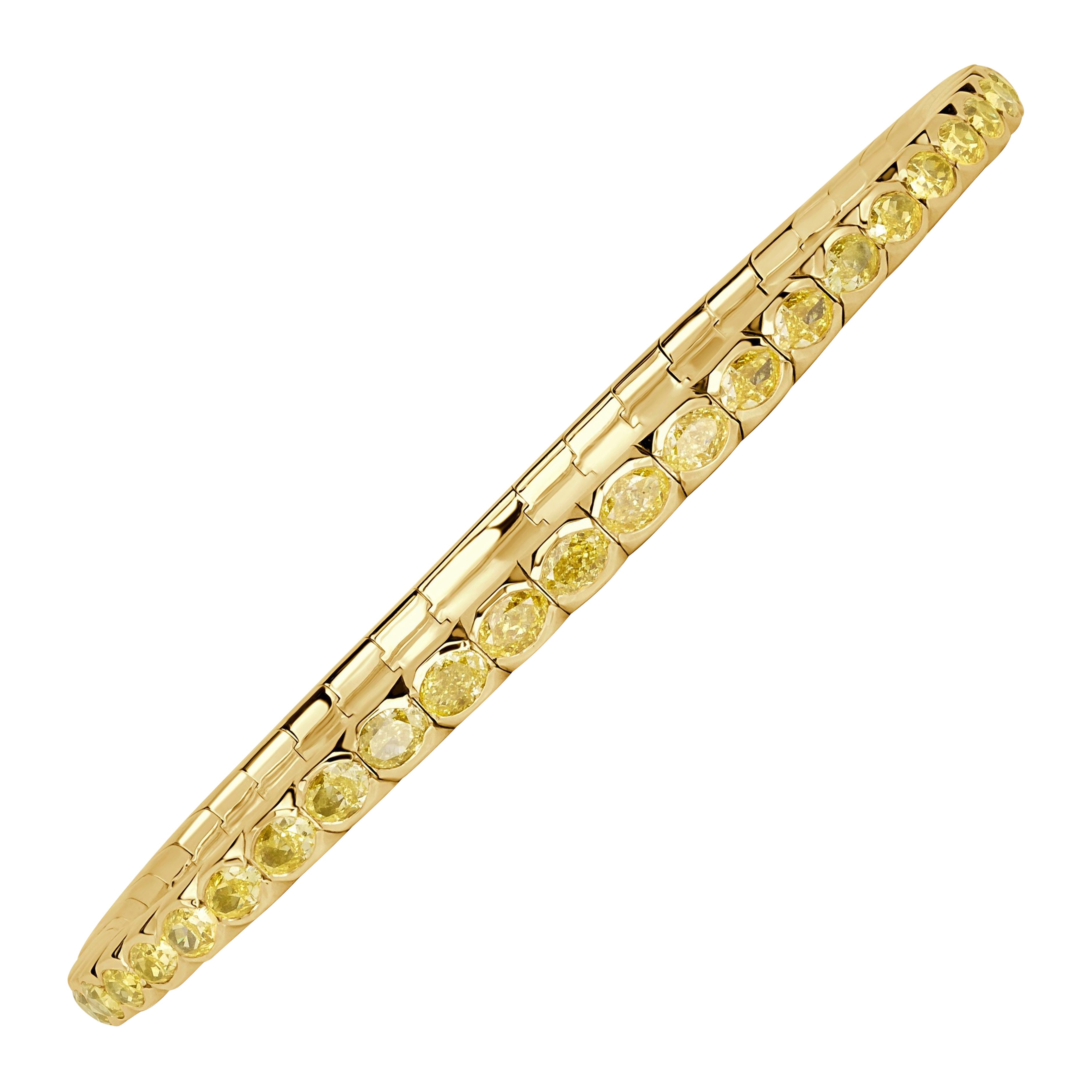 6.61ct Oval Cut Diamond Stretch Tennis Bracelet in 18K Yellow Gold en venta