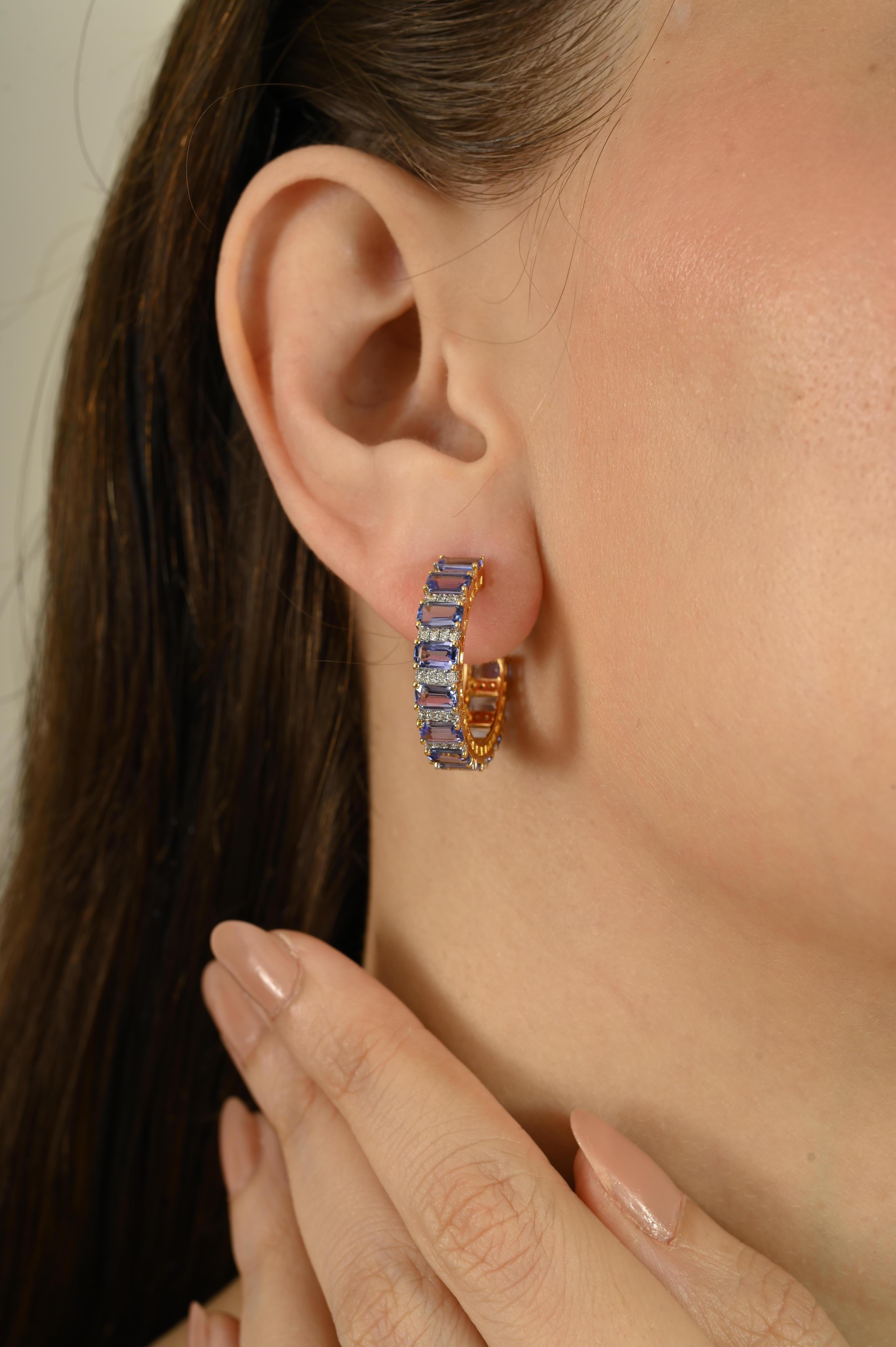 Orecchini a cerchio con tanzanite e diamanti da 6,61 carati in oro giallo 14k Regalo per le vacanze in vendita 2