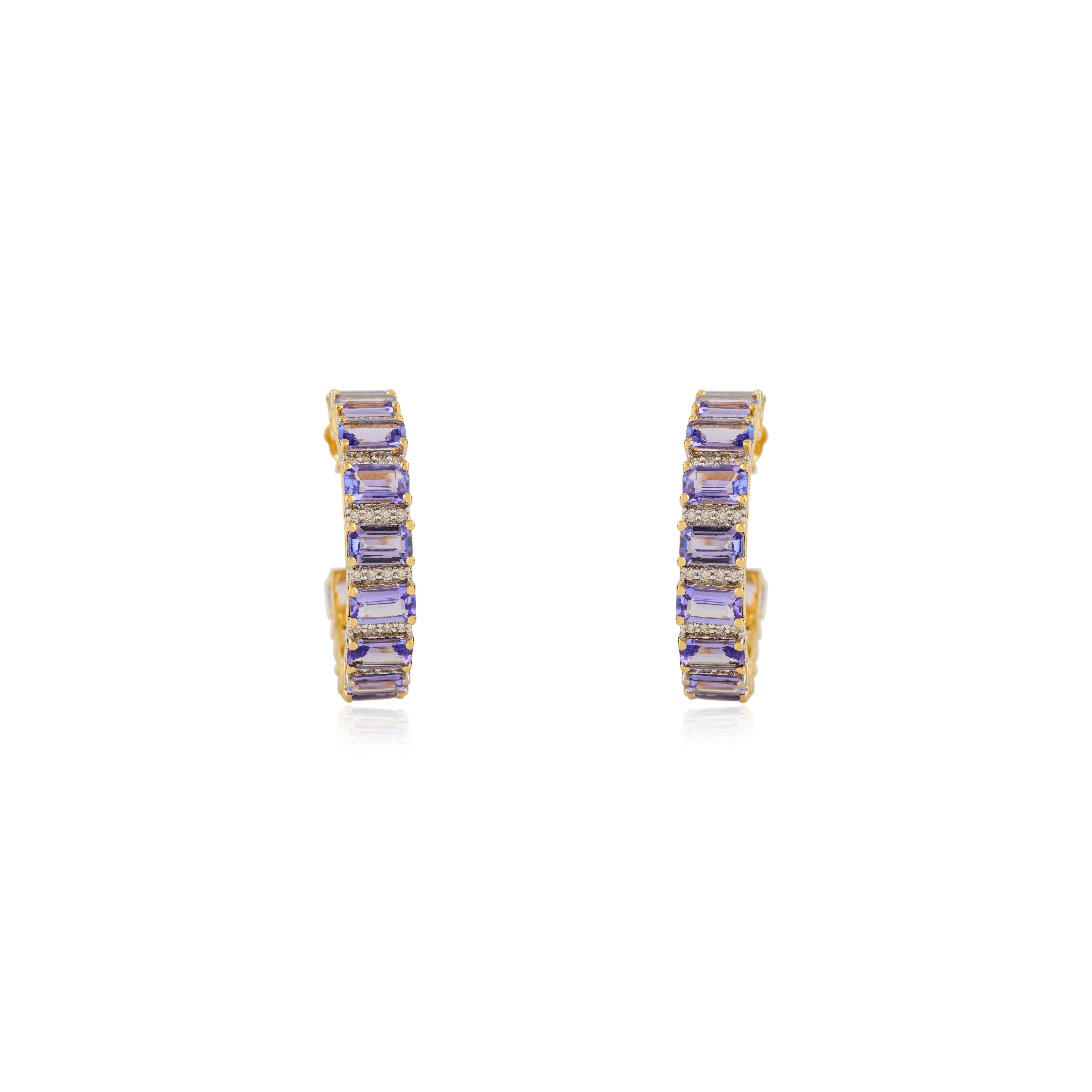 Orecchini a cerchio con tanzanite e diamanti da 6,61 carati in oro giallo 14k Regalo per le vacanze in vendita 3