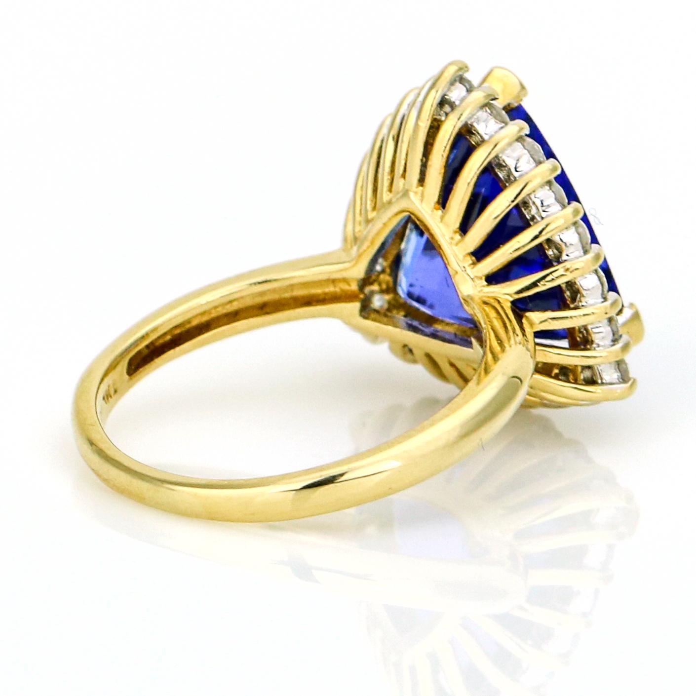 Women's 6.62 Carat 14 Karat Yellow Gold Trillion Tanzanite Diamond Cocktail Ring For Sale
