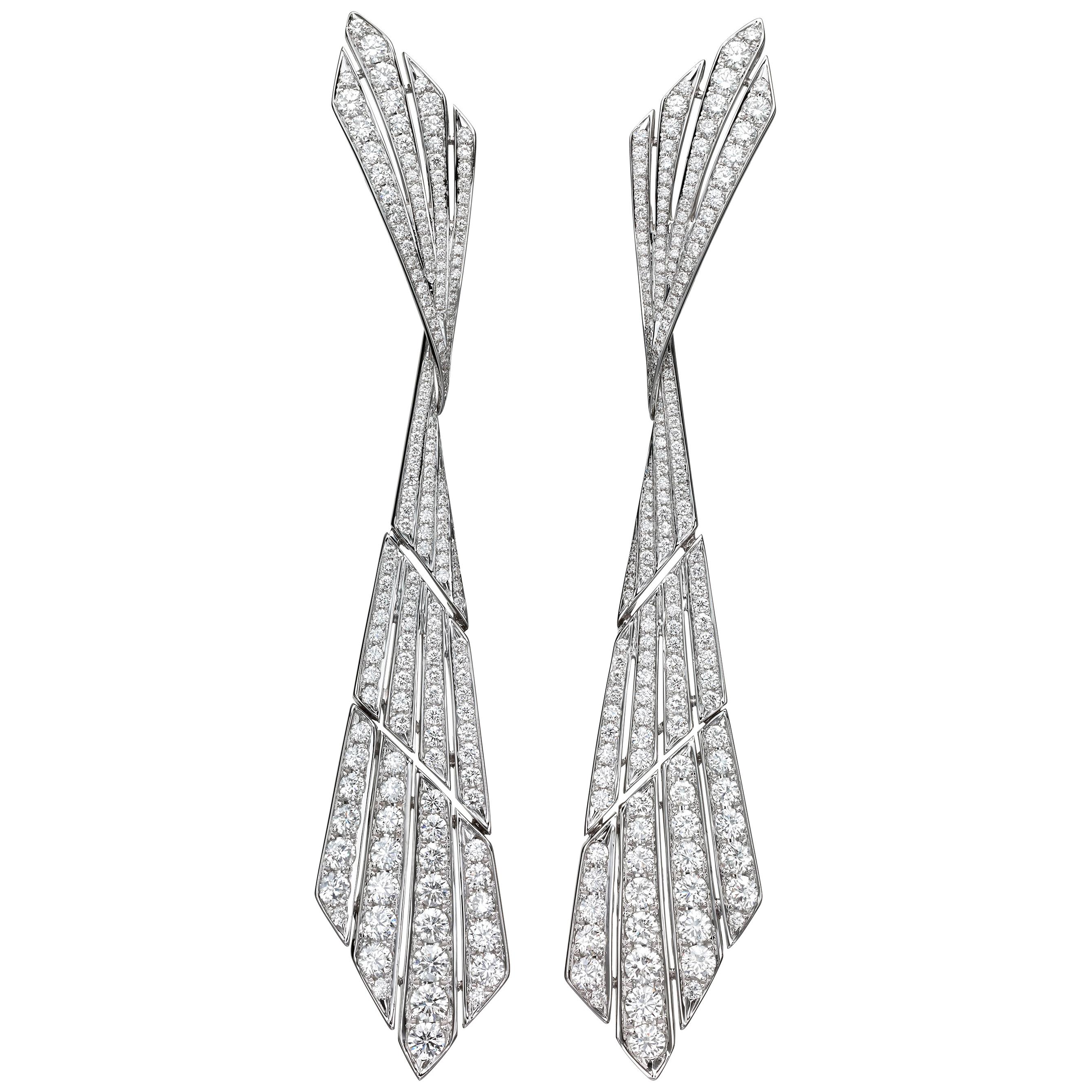 6.62 Carat Art Deco Style Diamond 18 Karat White Gold Chandelier Earrings