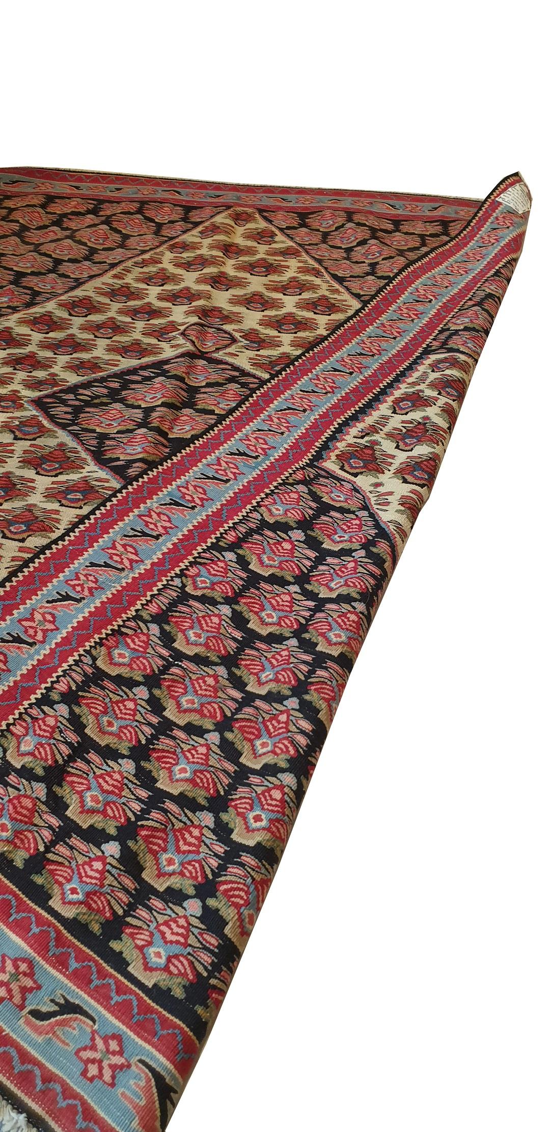 662 - Nice Fine Kilim, 20th Century In Excellent Condition For Sale In Paris, FR