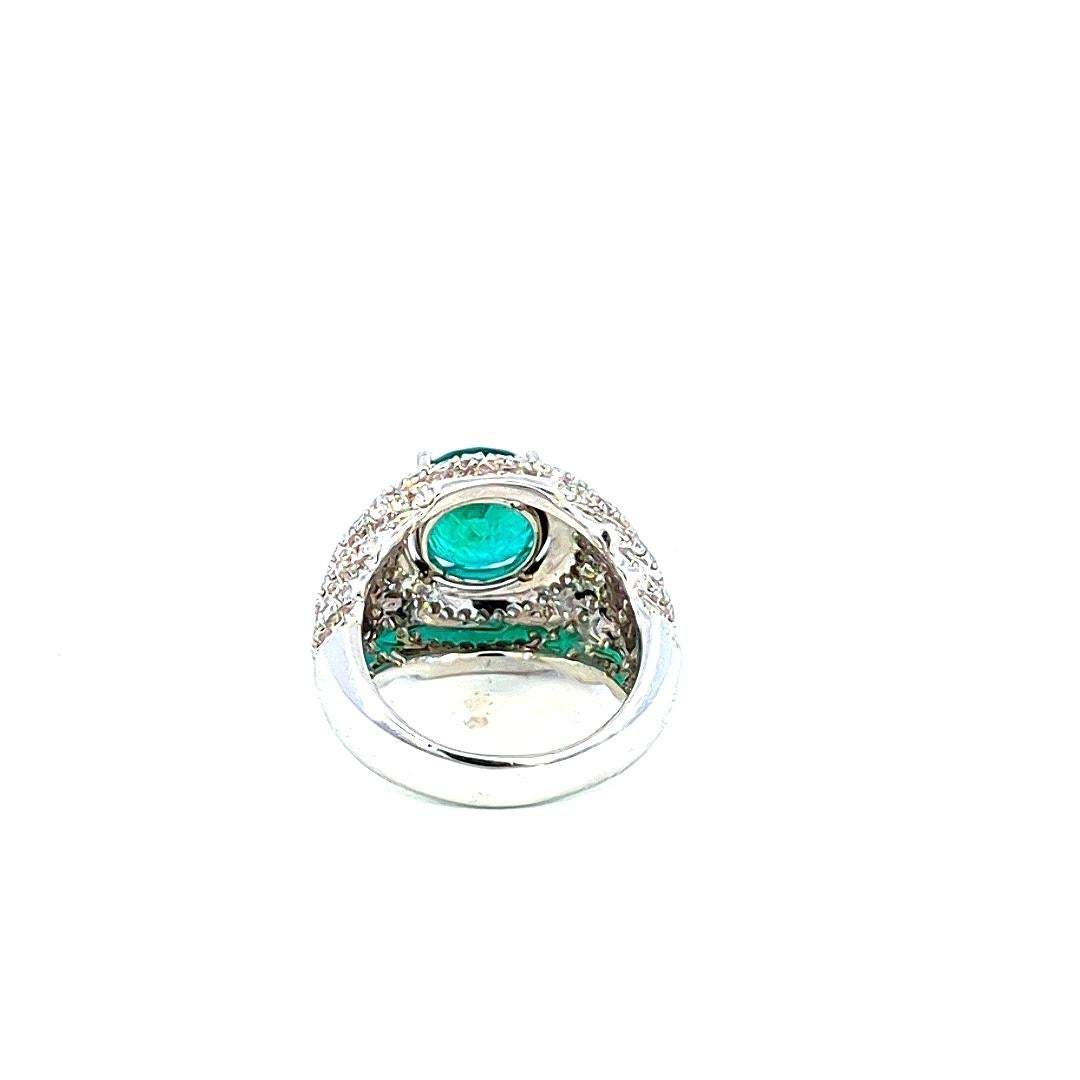 6,63 Karat Smaragd und 1,53 Karat Diamant Cluster Ring in 18K Gold, Größe 6,5 im Angebot 2