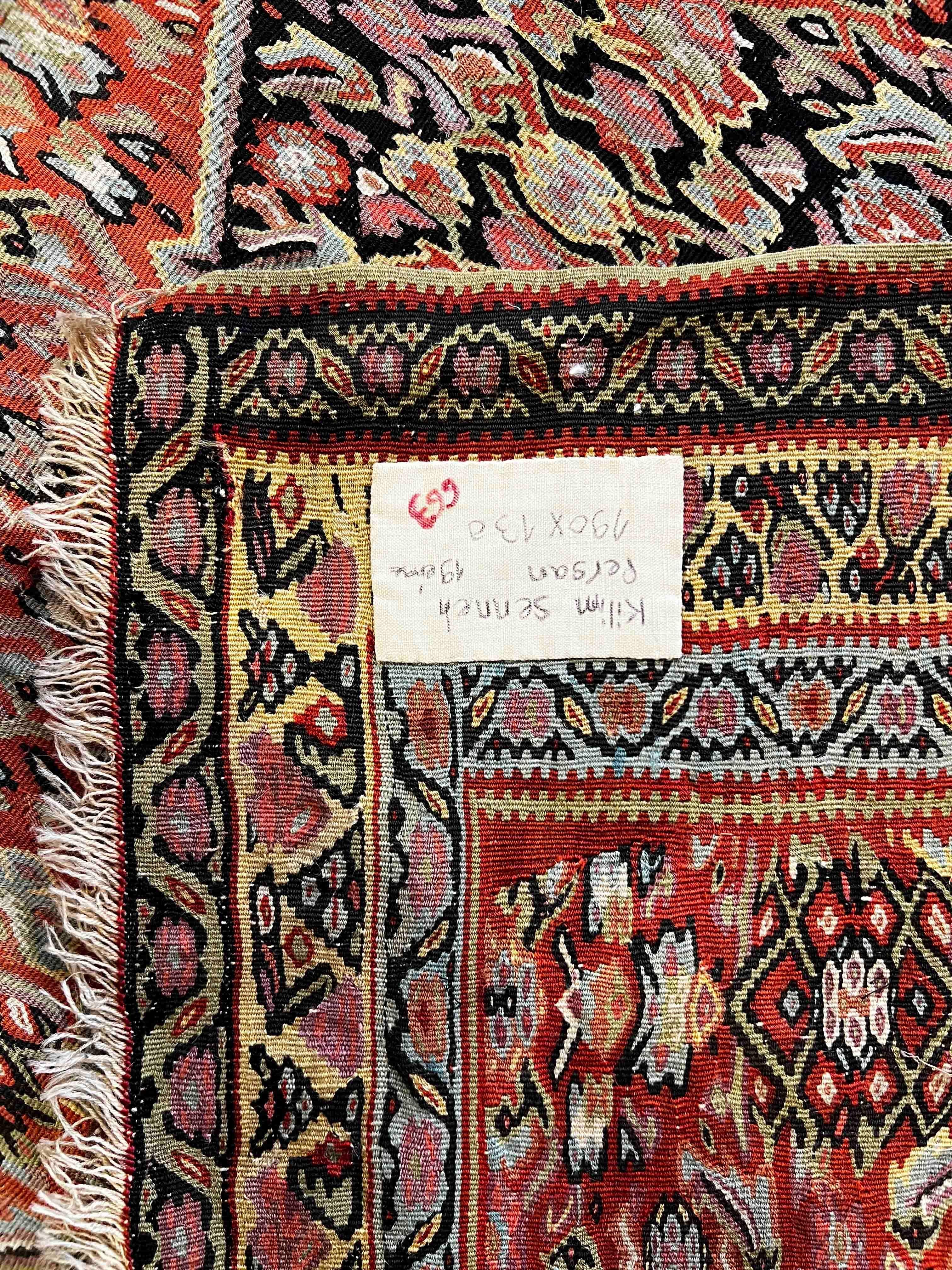 663 - Alter feiner Senneh-Kelim im Angebot 6