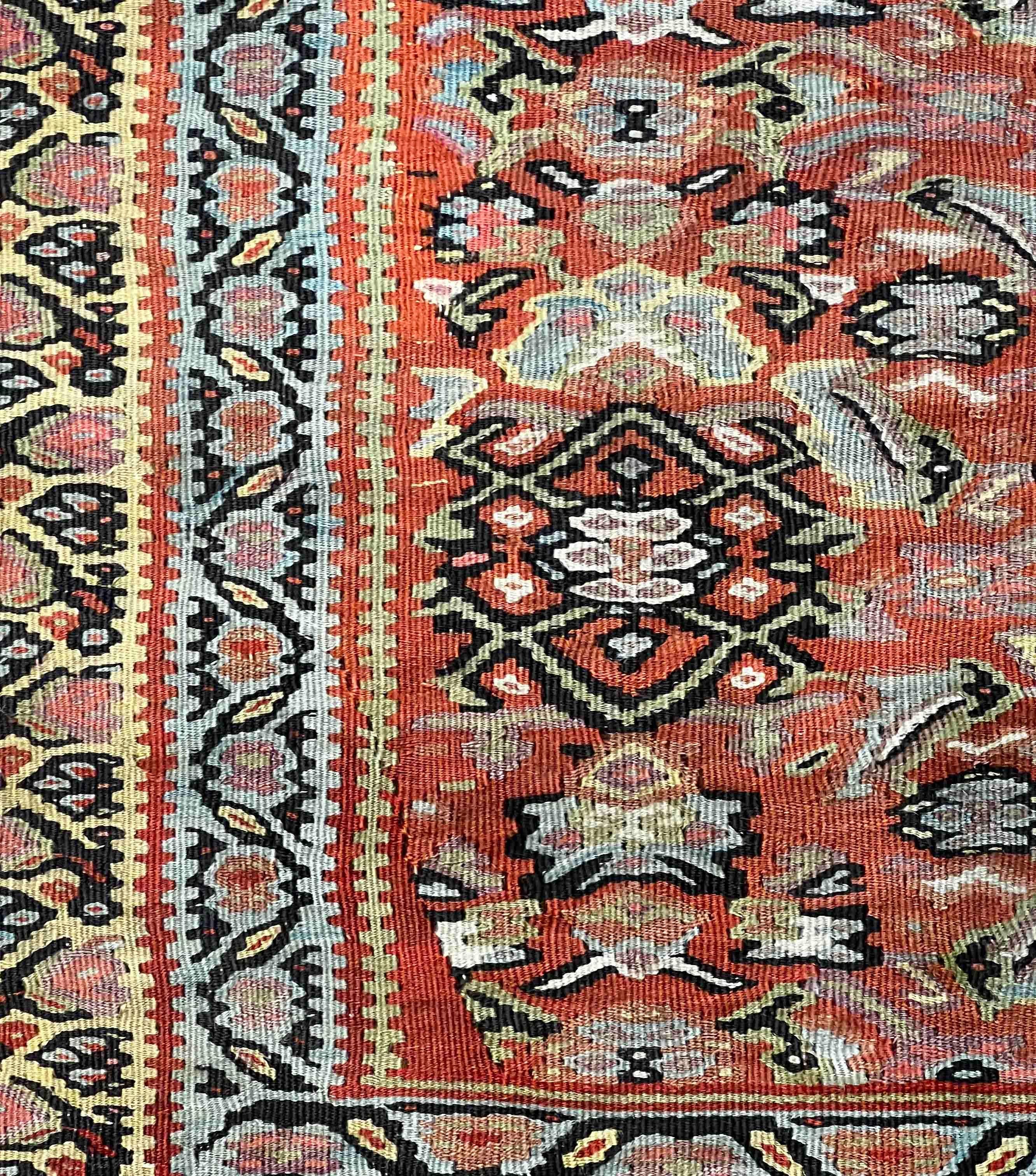 663 - Alter feiner Senneh-Kelim im Angebot 2