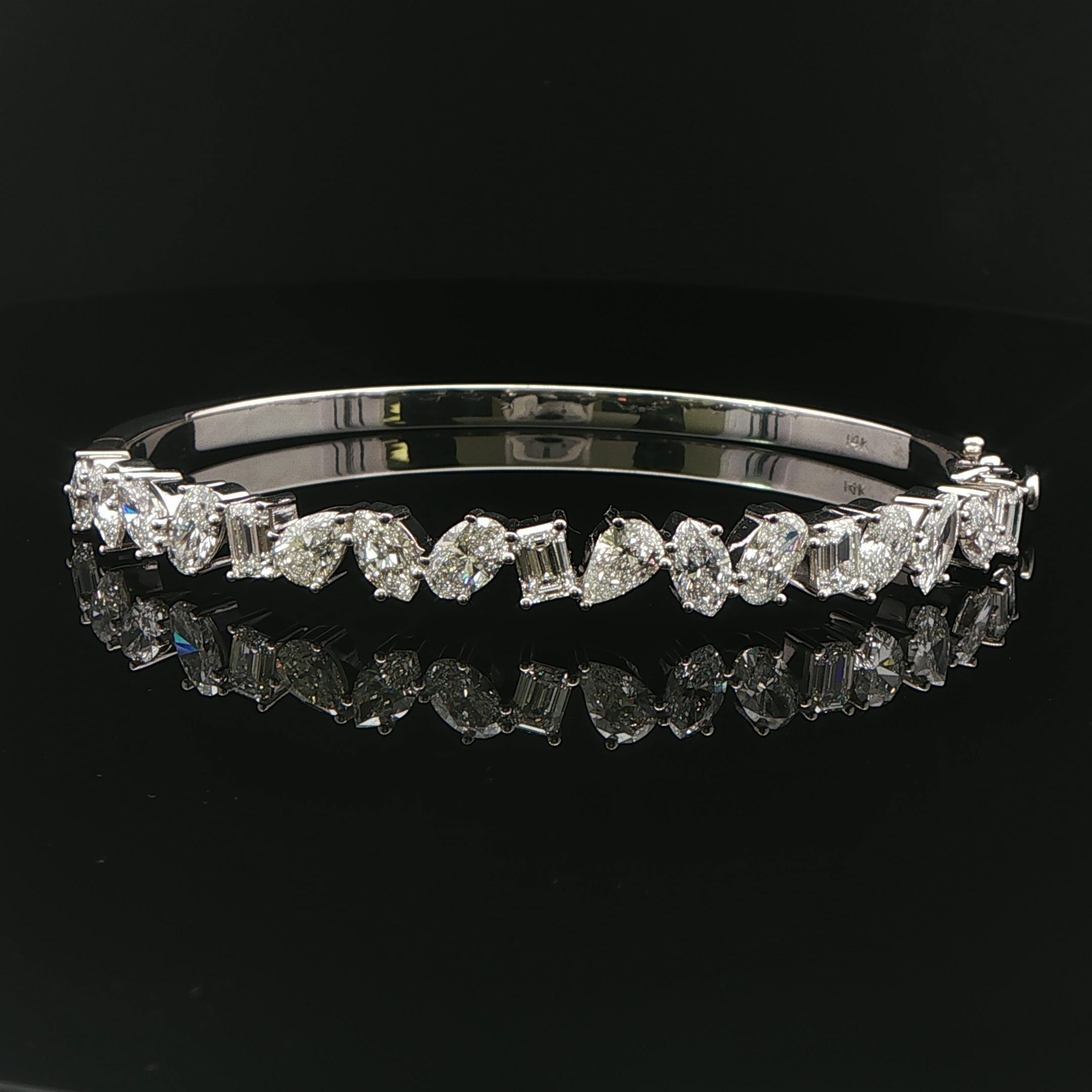 6.63ct. Bracelet en or blanc 14K avec diamant fantaisie mixte Pour femmes en vente