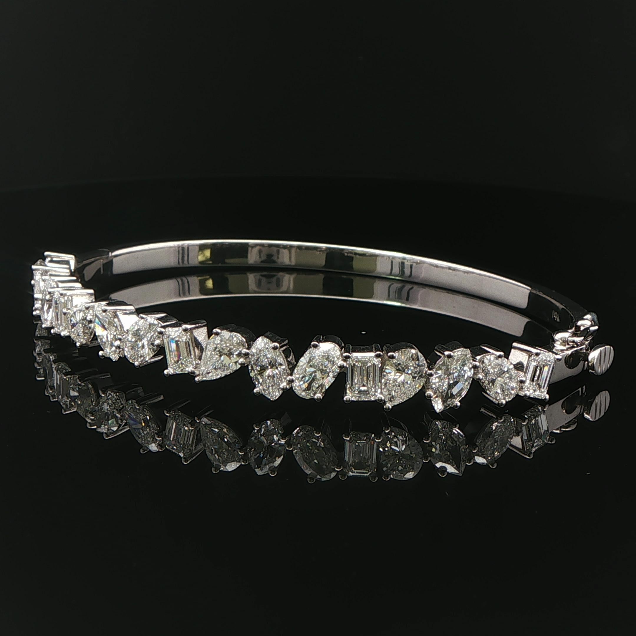 6.63ct. Bracelet en or blanc 14K avec diamant fantaisie mixte en vente 1