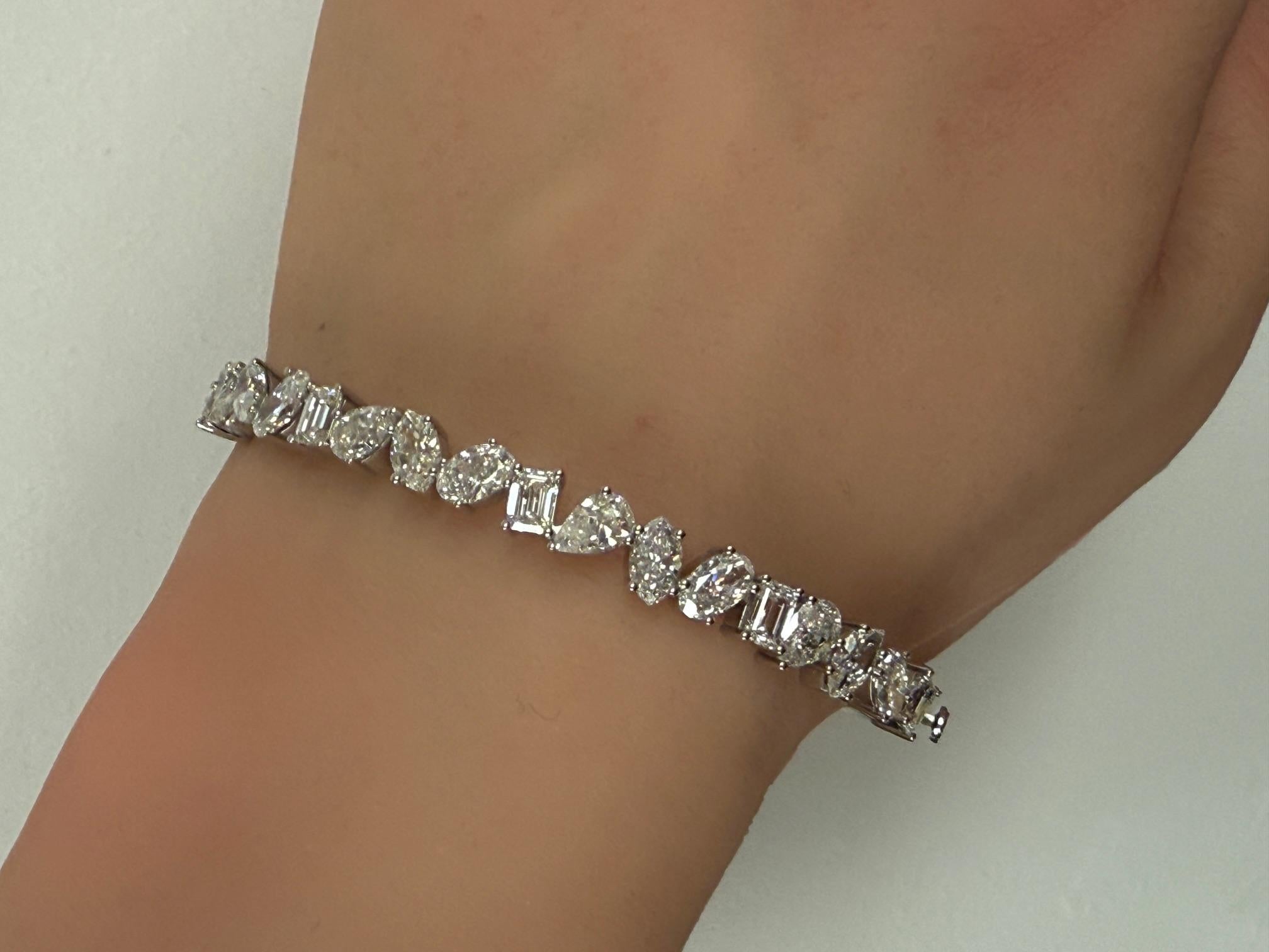 6.63ct. Bracelet en or blanc 14K avec diamant fantaisie mixte en vente 2
