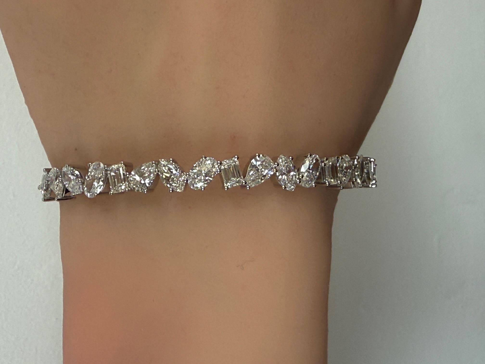 6.63ct. Bracelet en or blanc 14K avec diamant fantaisie mixte en vente 5