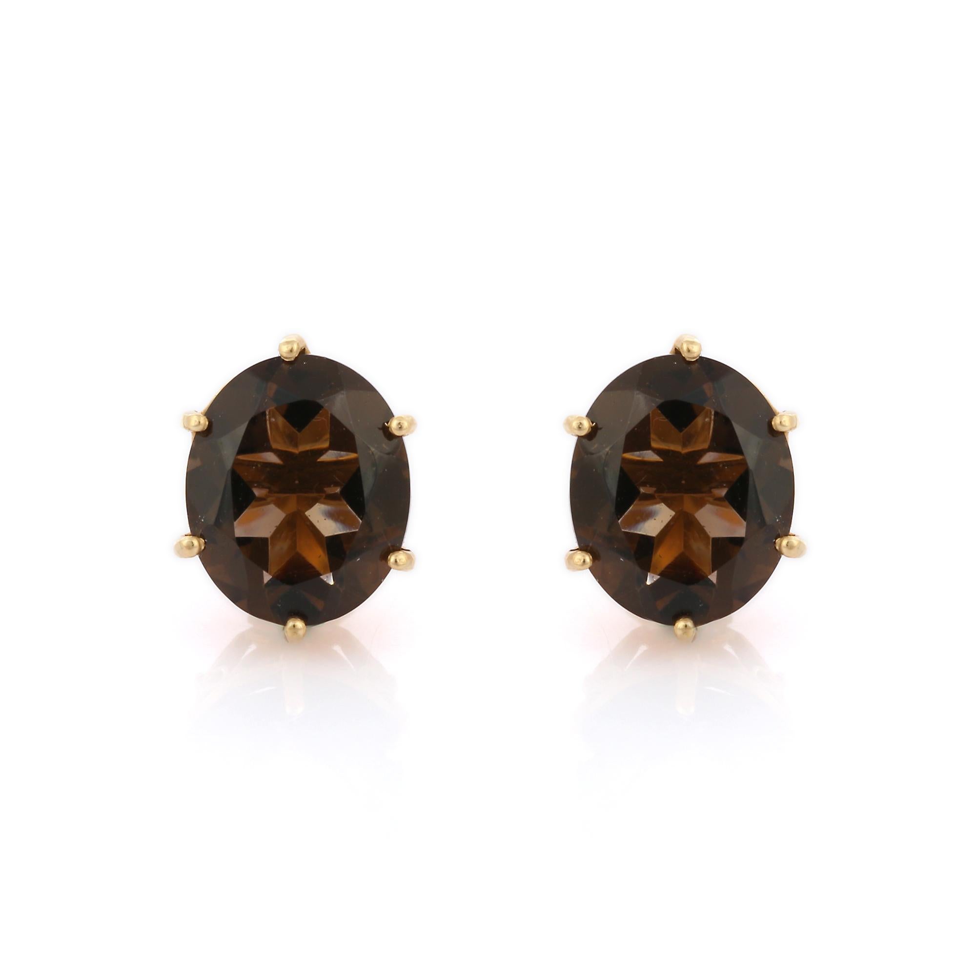 Contemporary 6.64 Carat Incised Smoky Quartz Studs Handcrafted in 14 Karat Yellow Gold For Sale