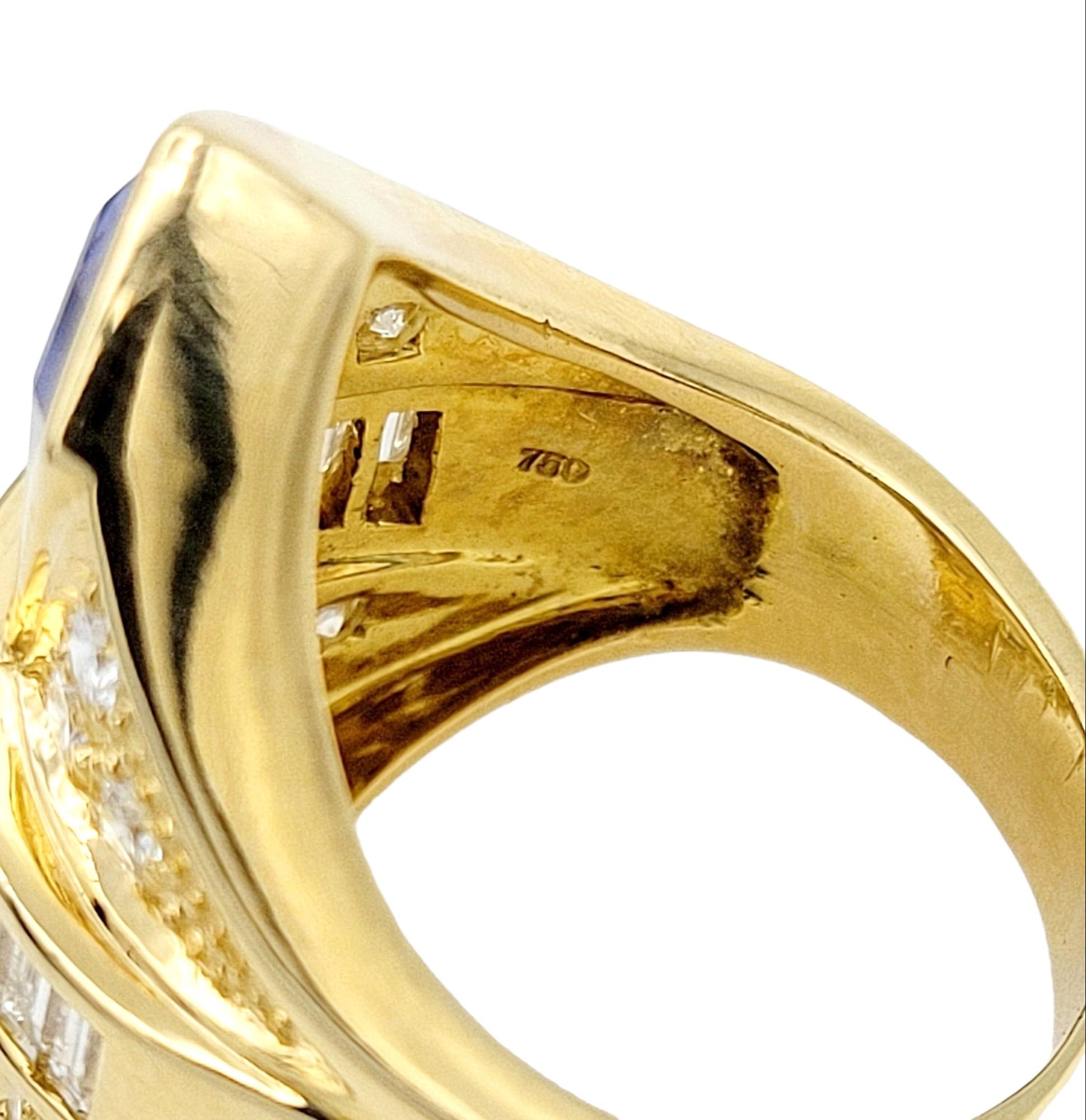 Women's or Men's 6.64 Carat Total Natural Sapphire & Diamond 18 Karat Yellow Gold Cocktail Ring  For Sale