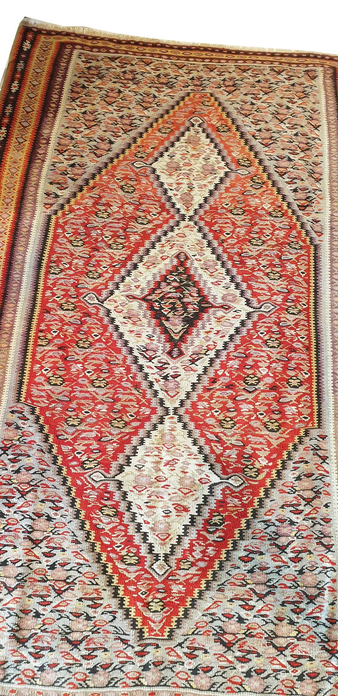 664 - Old Fine Senneh Kilim In Excellent Condition For Sale In Paris, FR