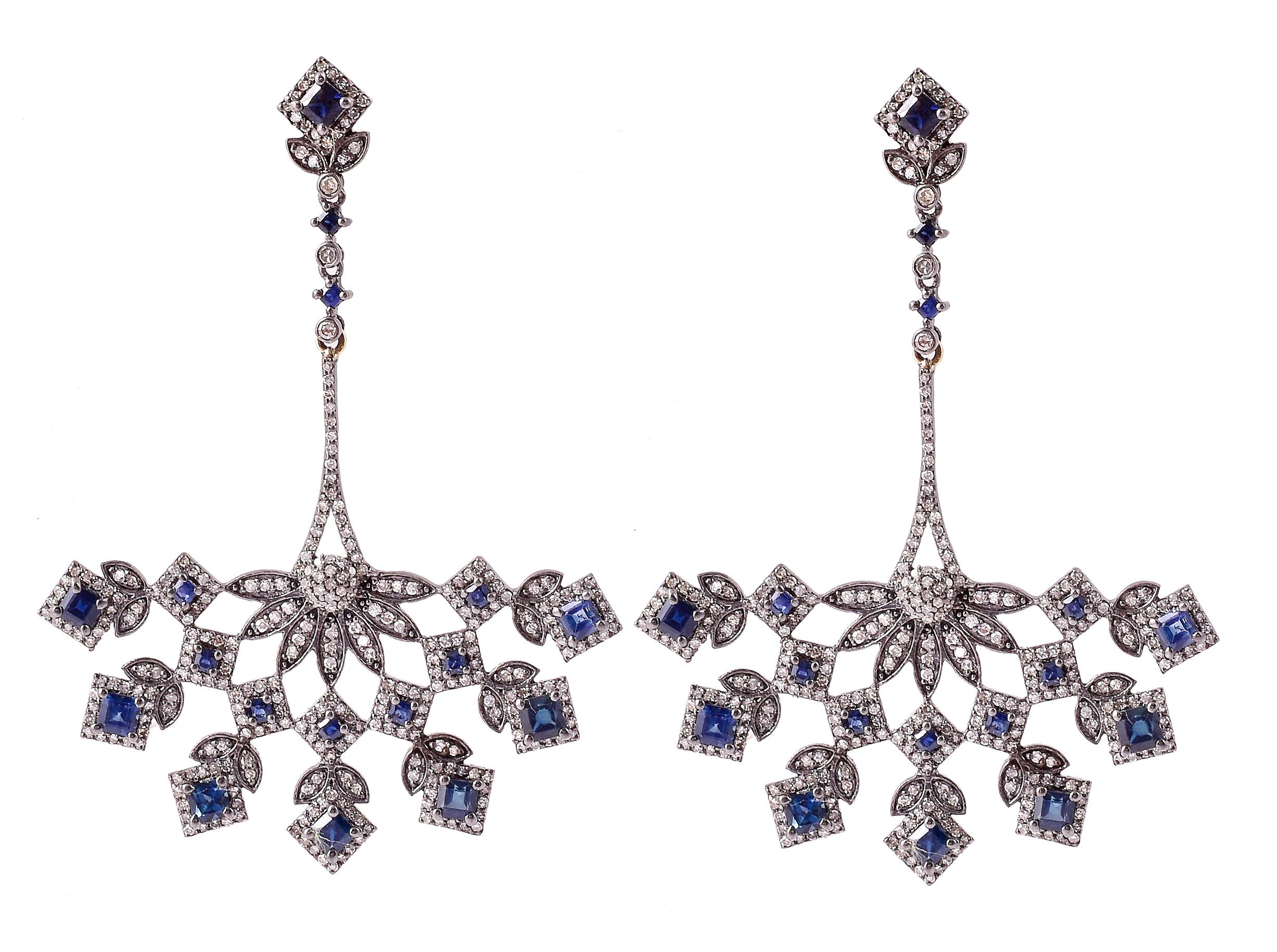 Square Cut 6.65 Carat Diamond and Blue Sapphire Fan-Shape Drop Earrings For Sale