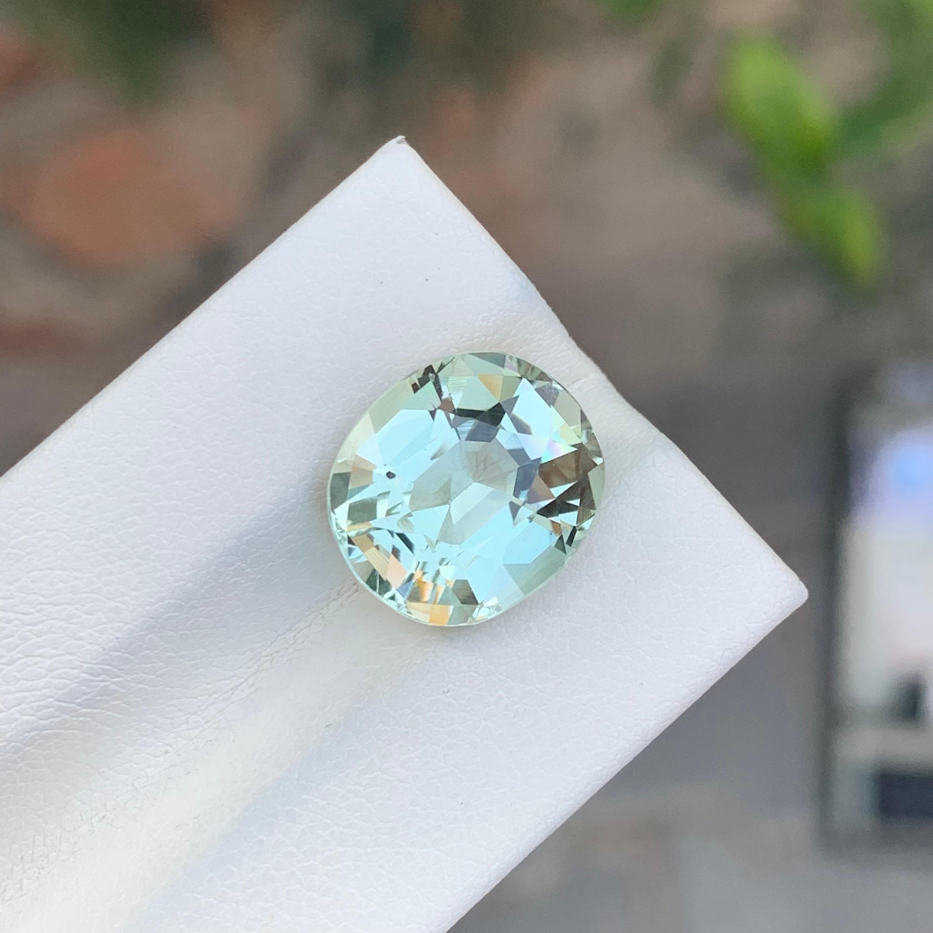Arts and Crafts 6.65 Carat Gorgeous Loose Pale Green Heliodor Oval Shape Gem For Sale