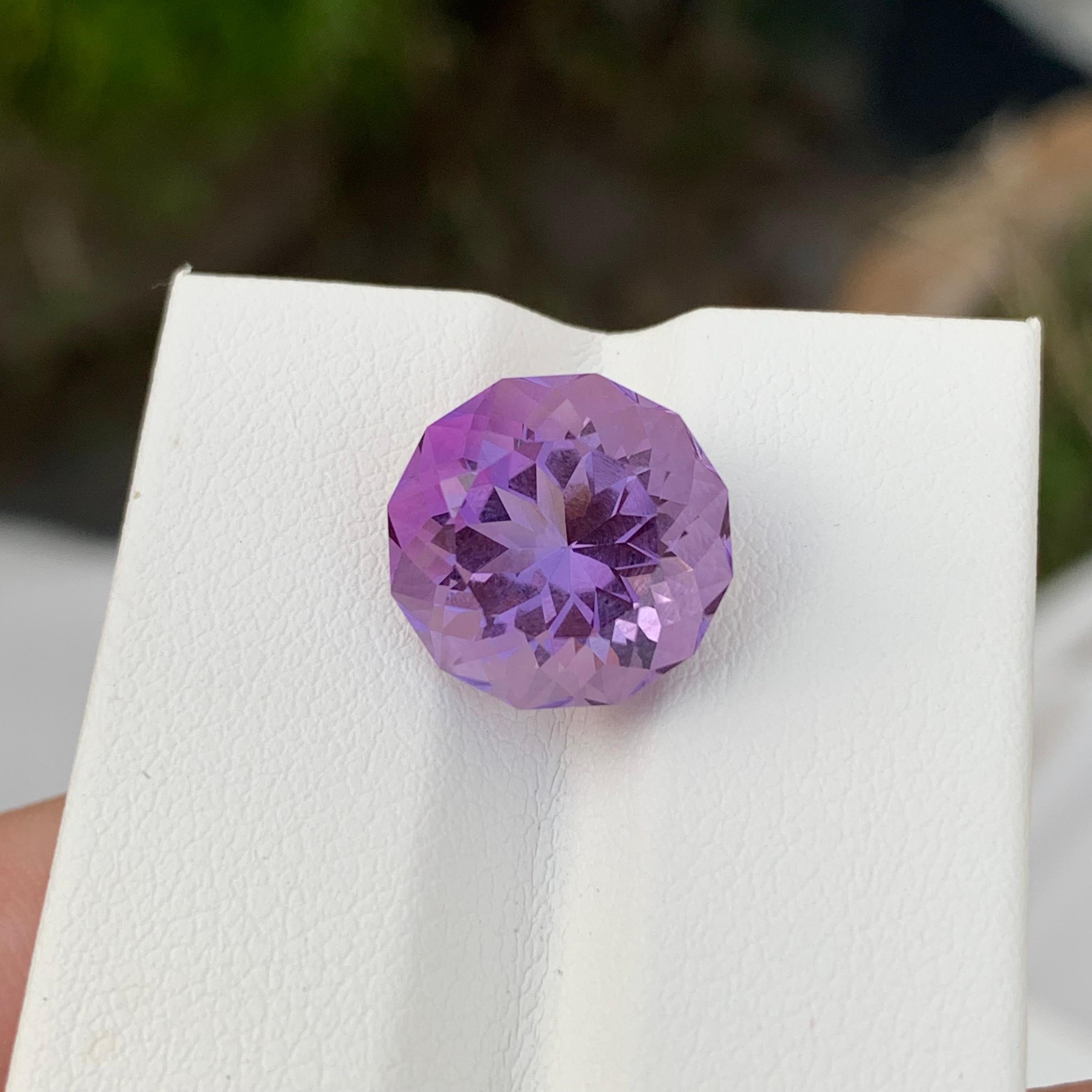 Arts and Crafts 6.65 Carat Natural Loose Amethyst Round Shape Gem For Ring Jewellery  For Sale