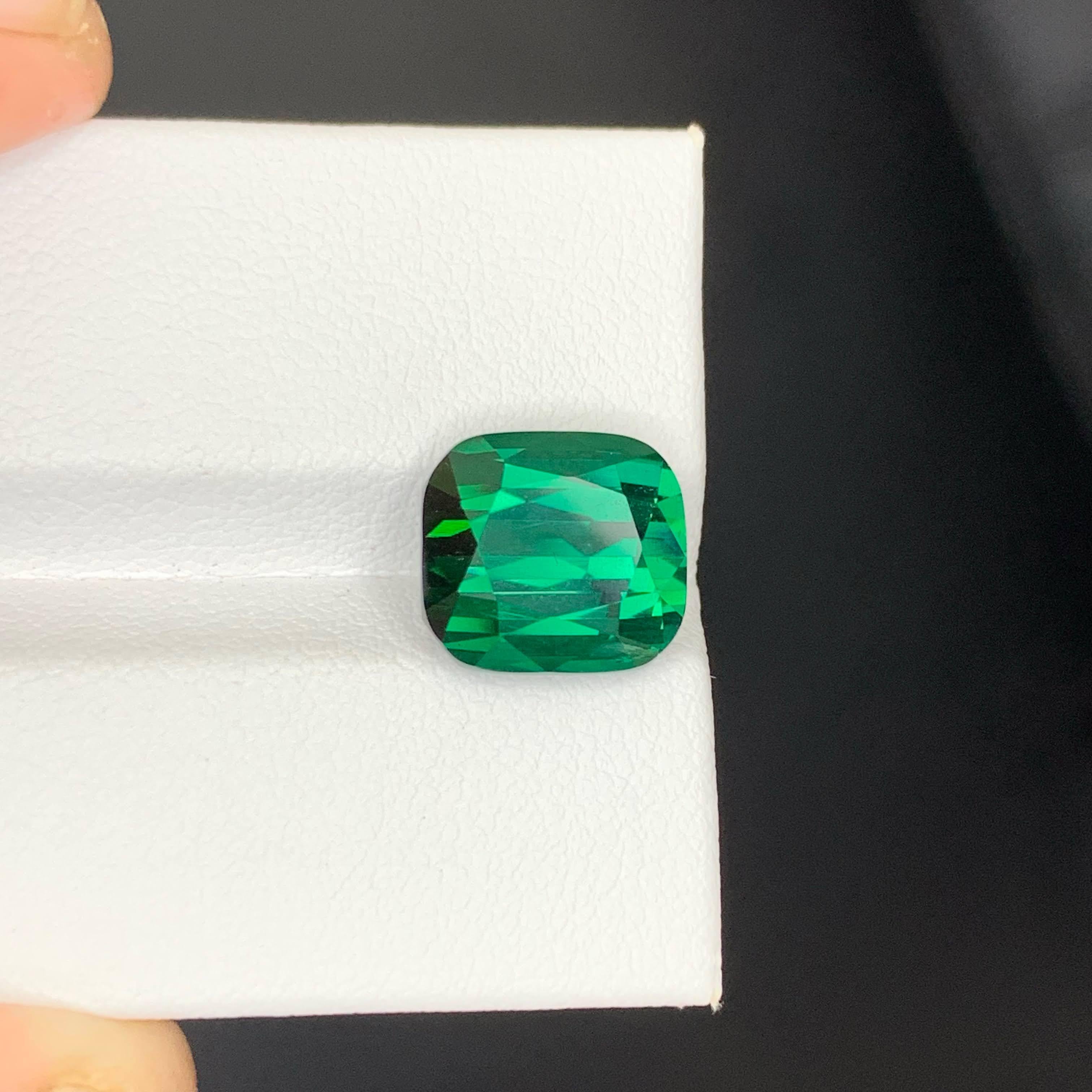 6.65 Carati di tormalina verde bluastra sfusa naturale con taglio a cuscino Gemma afgana In condizioni Nuovo in vendita a Bangkok, TH