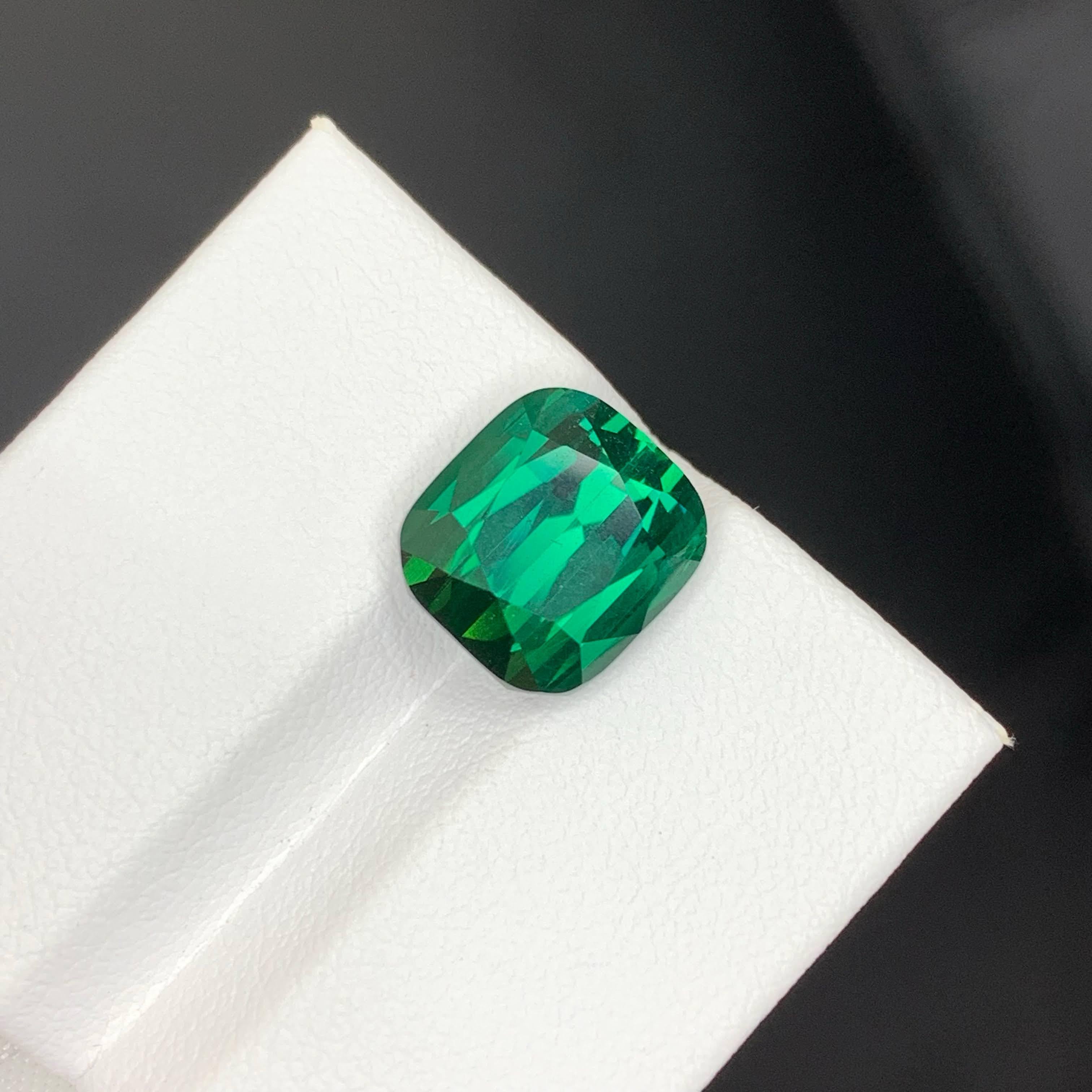 da uomo o donna 6.65 Carati di tormalina verde bluastra sfusa naturale con taglio a cuscino Gemma afgana in vendita