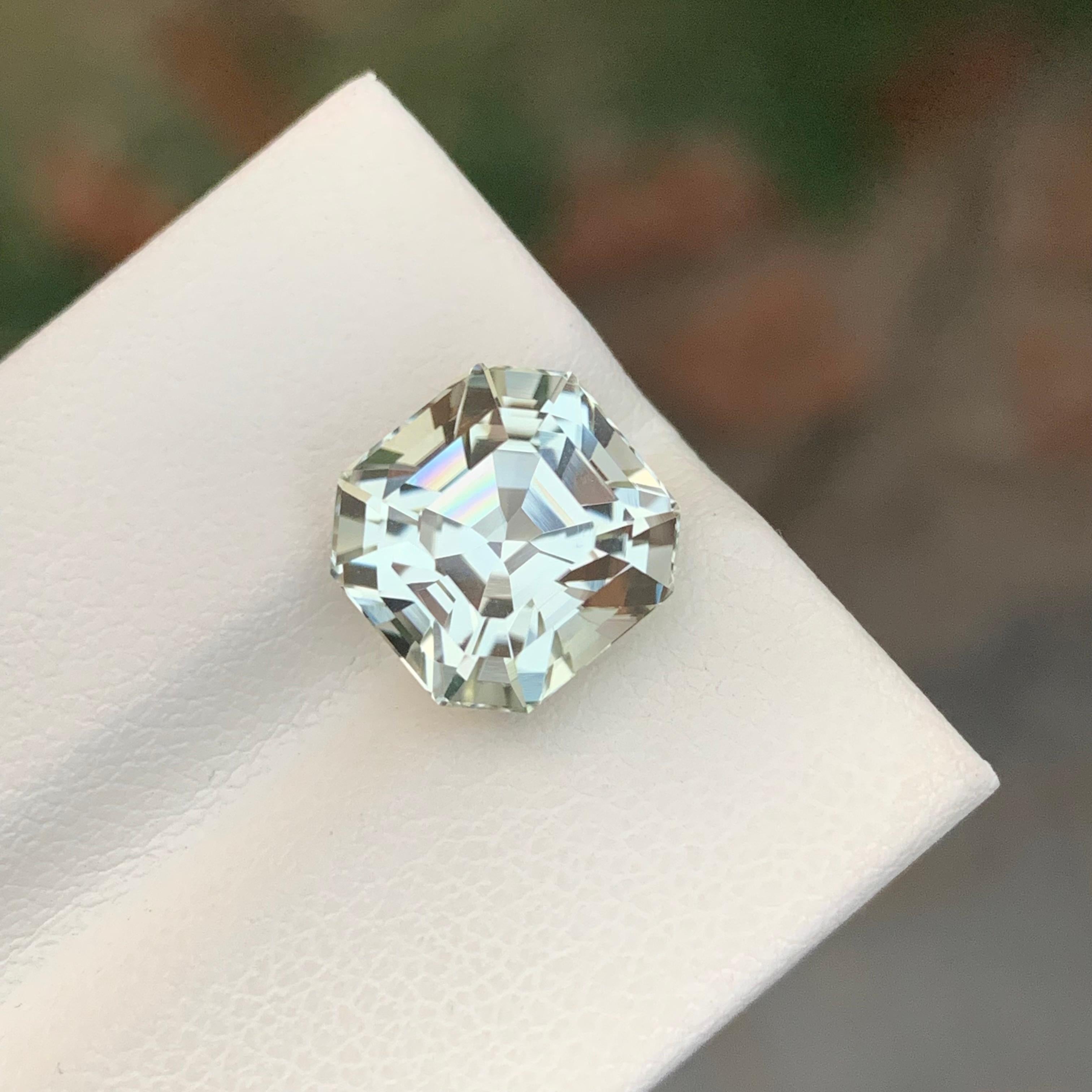 Arts and Crafts 6.65 Carat Natural Loose Light Green Tourmaline Asscher Cut Gemstone (pierre de taille) en vente