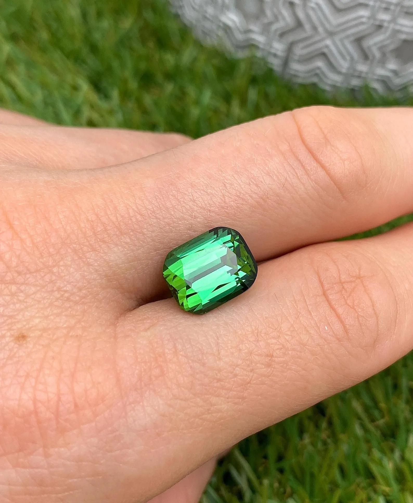 6.65Ct Tourmaline pierre précieuse naturelle, taille coussin, Afghanistan, certifié GFCO Neuf - En vente à Daugavpils, LV