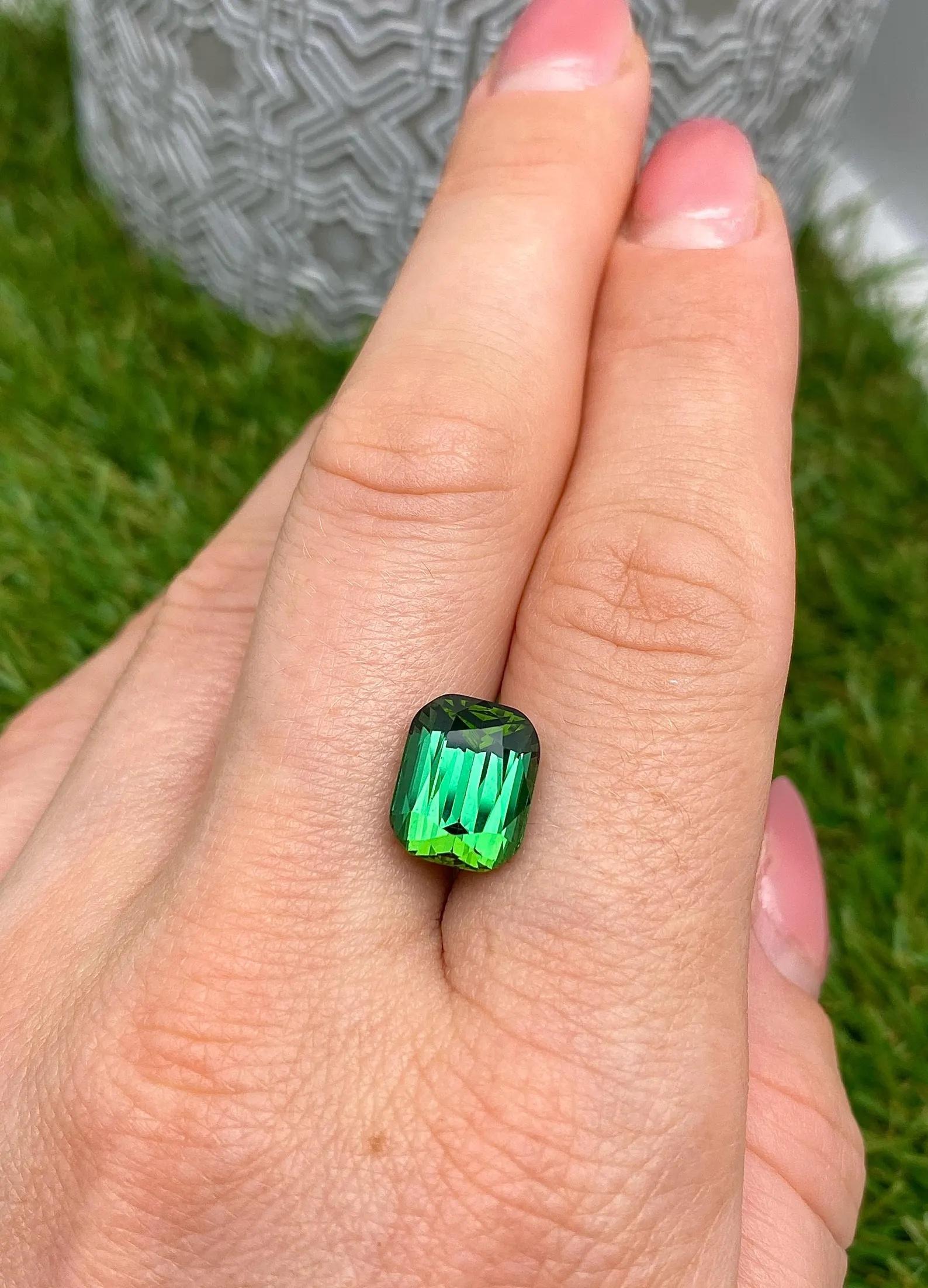 6.65Ct Tourmaline pierre précieuse naturelle, taille coussin, Afghanistan, certifié GFCO en vente 3