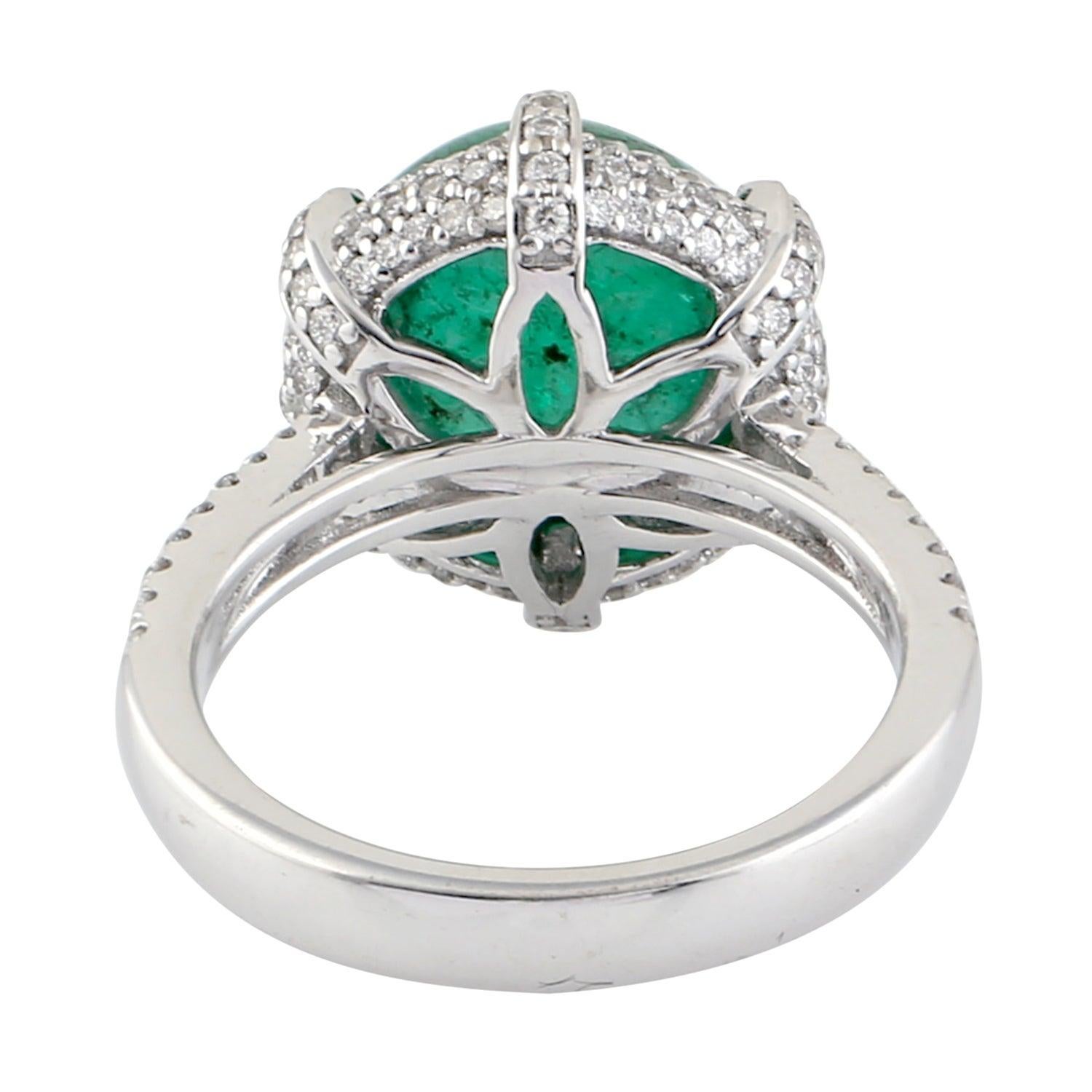 For Sale:  6.66 Carat Emerald Diamond 14 Karat Gold Claw Ring 2