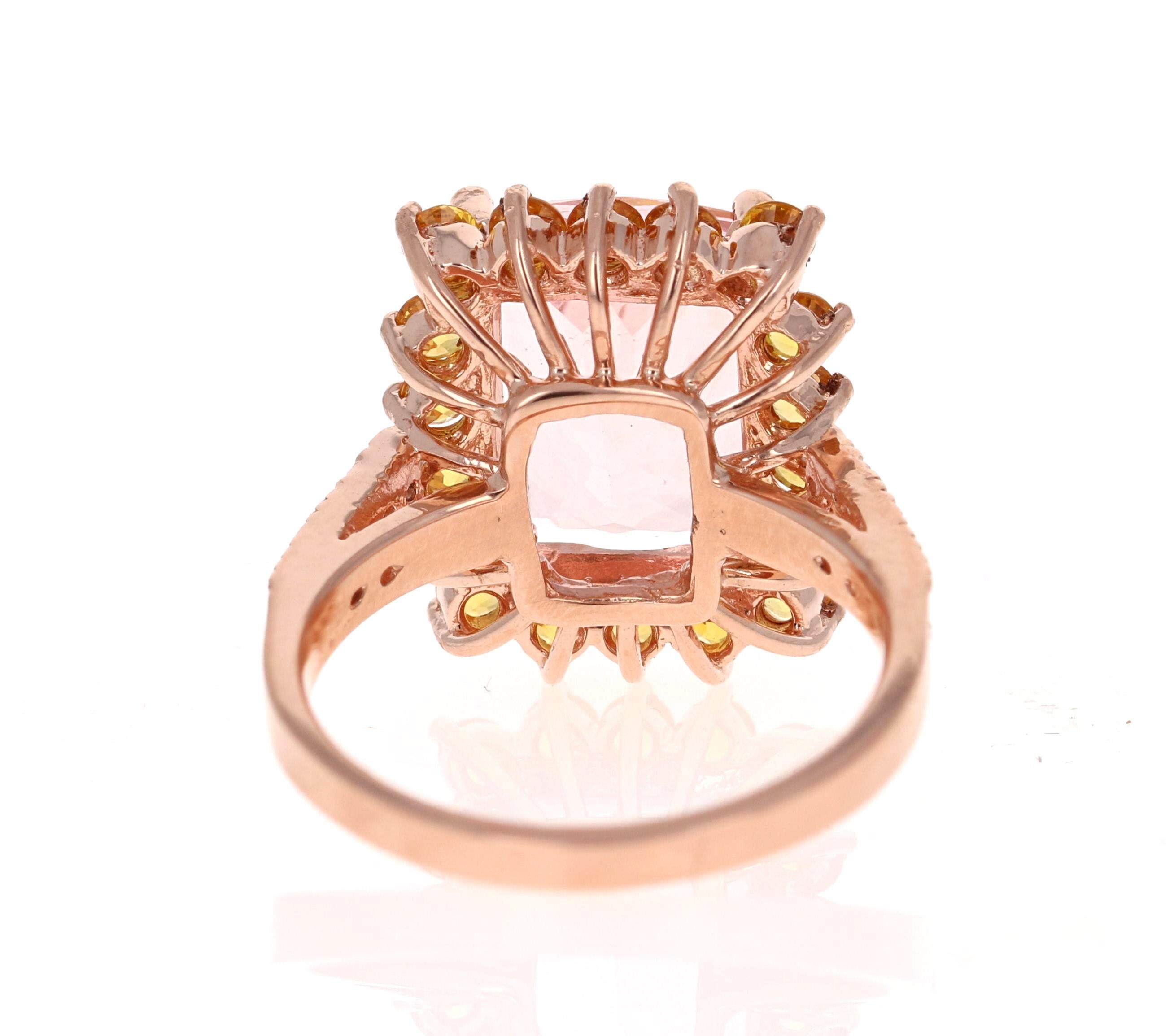 Taille émeraude Bague de fiançailles en or rose avec morganite de 6,66 carats, saphir et diamants