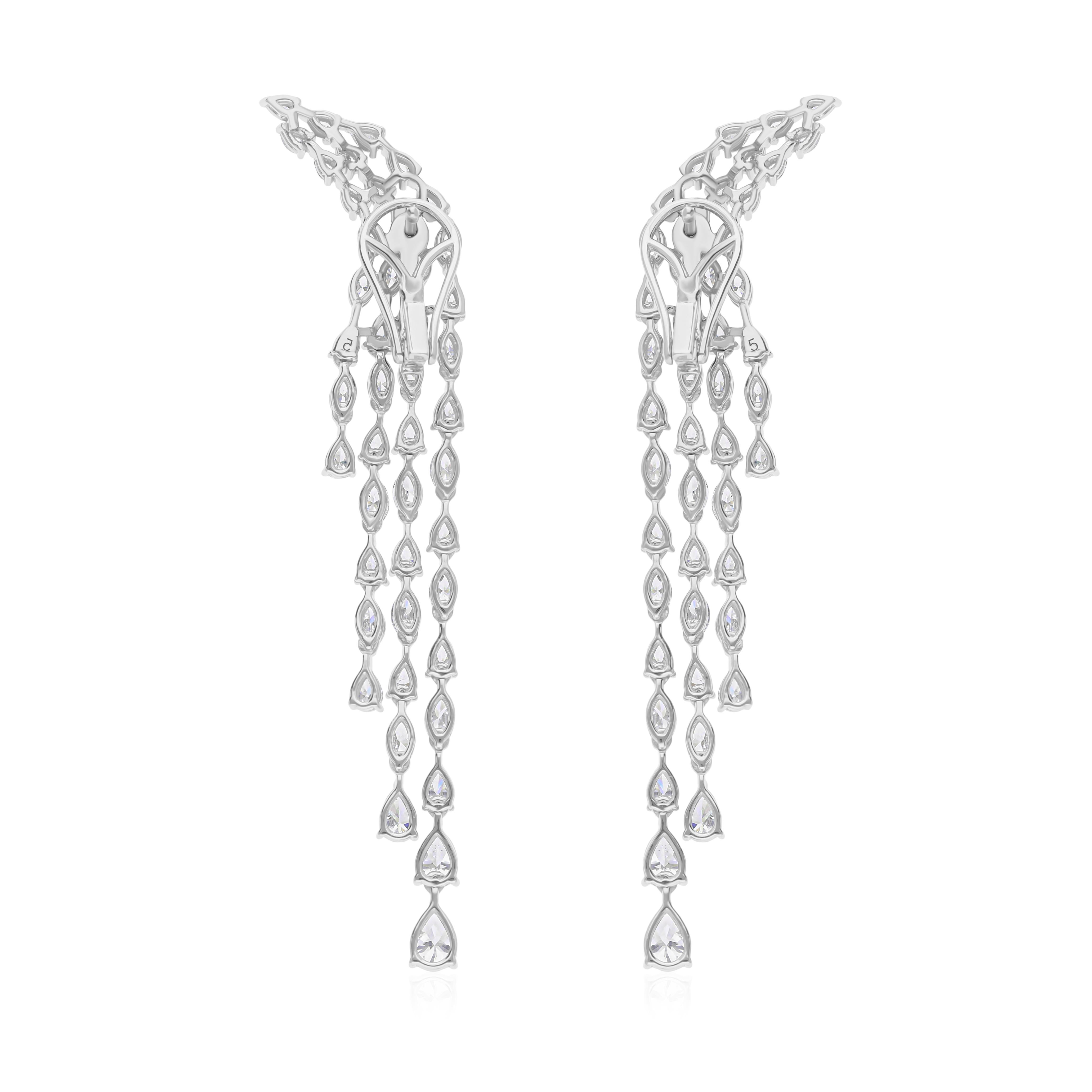 Moderne Boucles d'oreilles chandelier en or blanc 18 carats avec diamants taille poire marquise 6,66 carats SI/H en vente