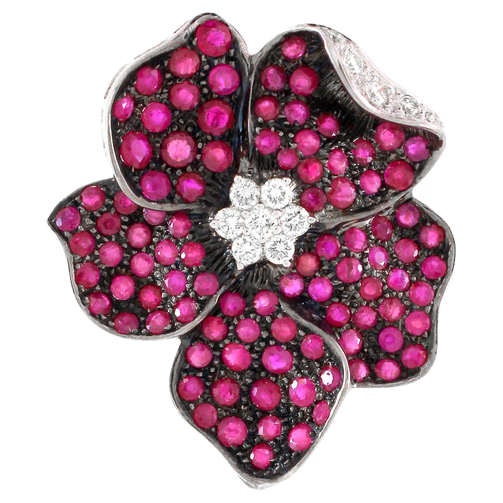 6,66 cts de Rubí Colgante cum Broche